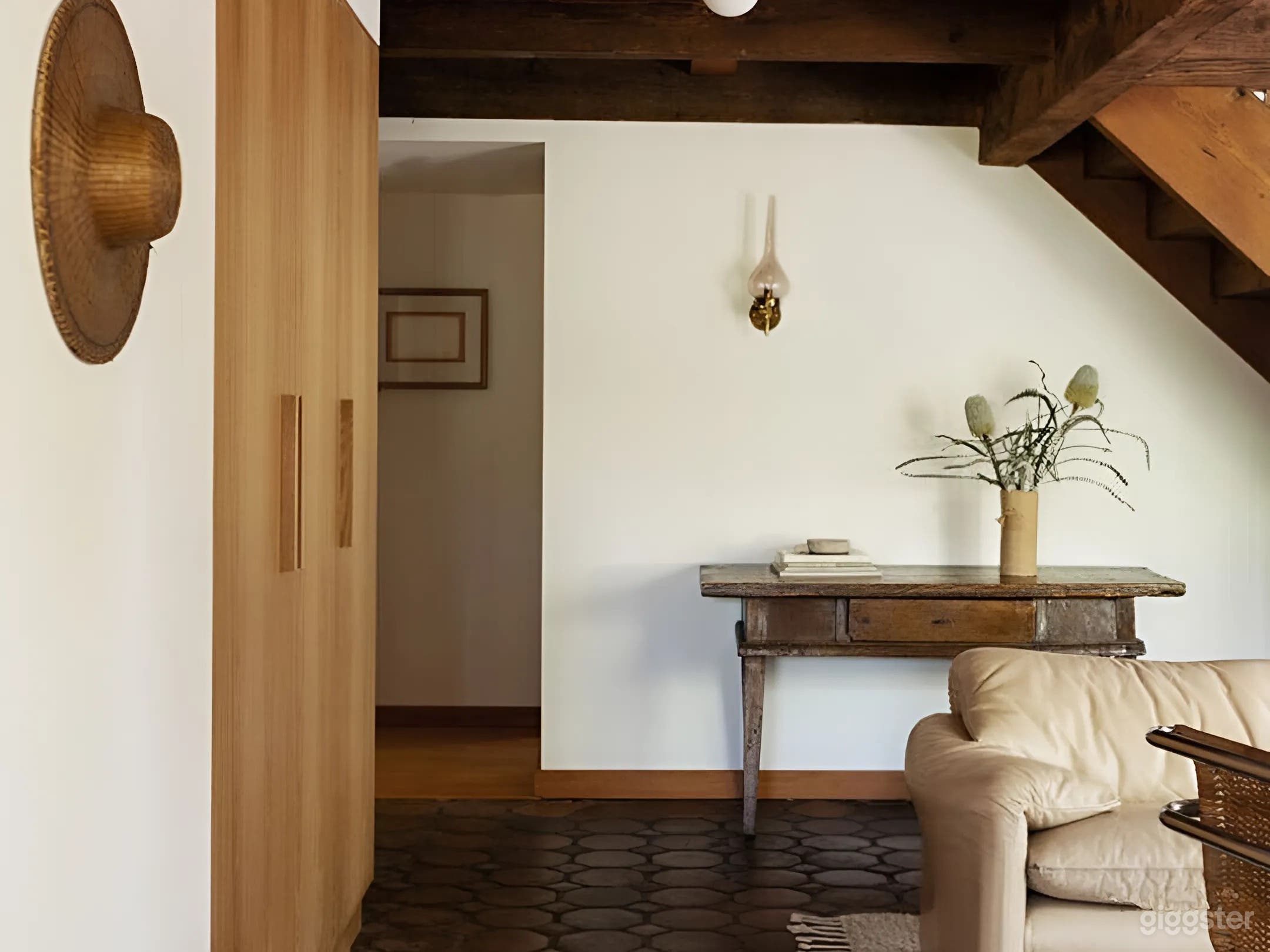  Earthy Bungalow with Instagrammable Vibes Photo 3