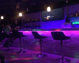  Black Space: Stylish and Cozy 