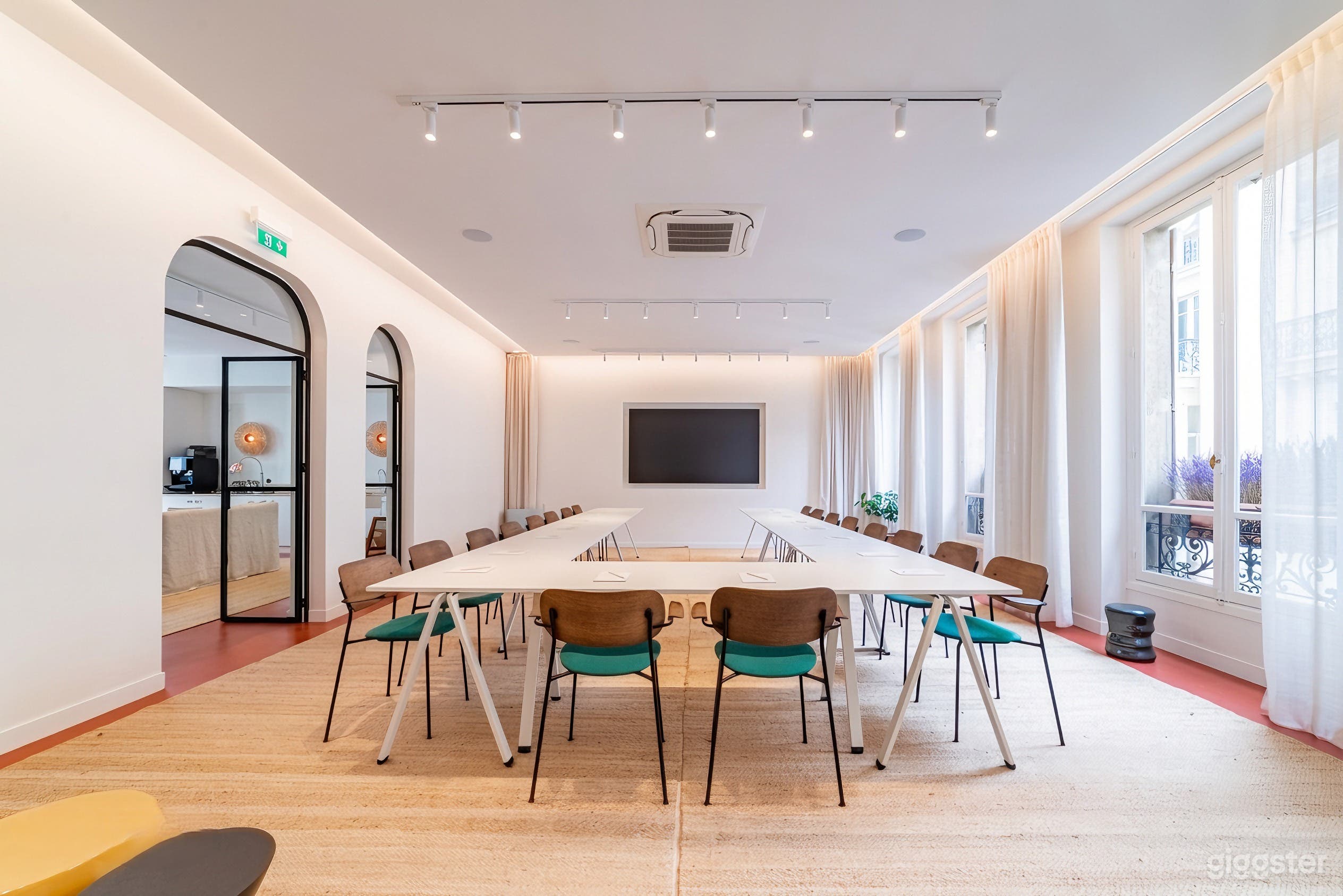 Photo de Le Citronnier | Salle de réunion pour 50 1