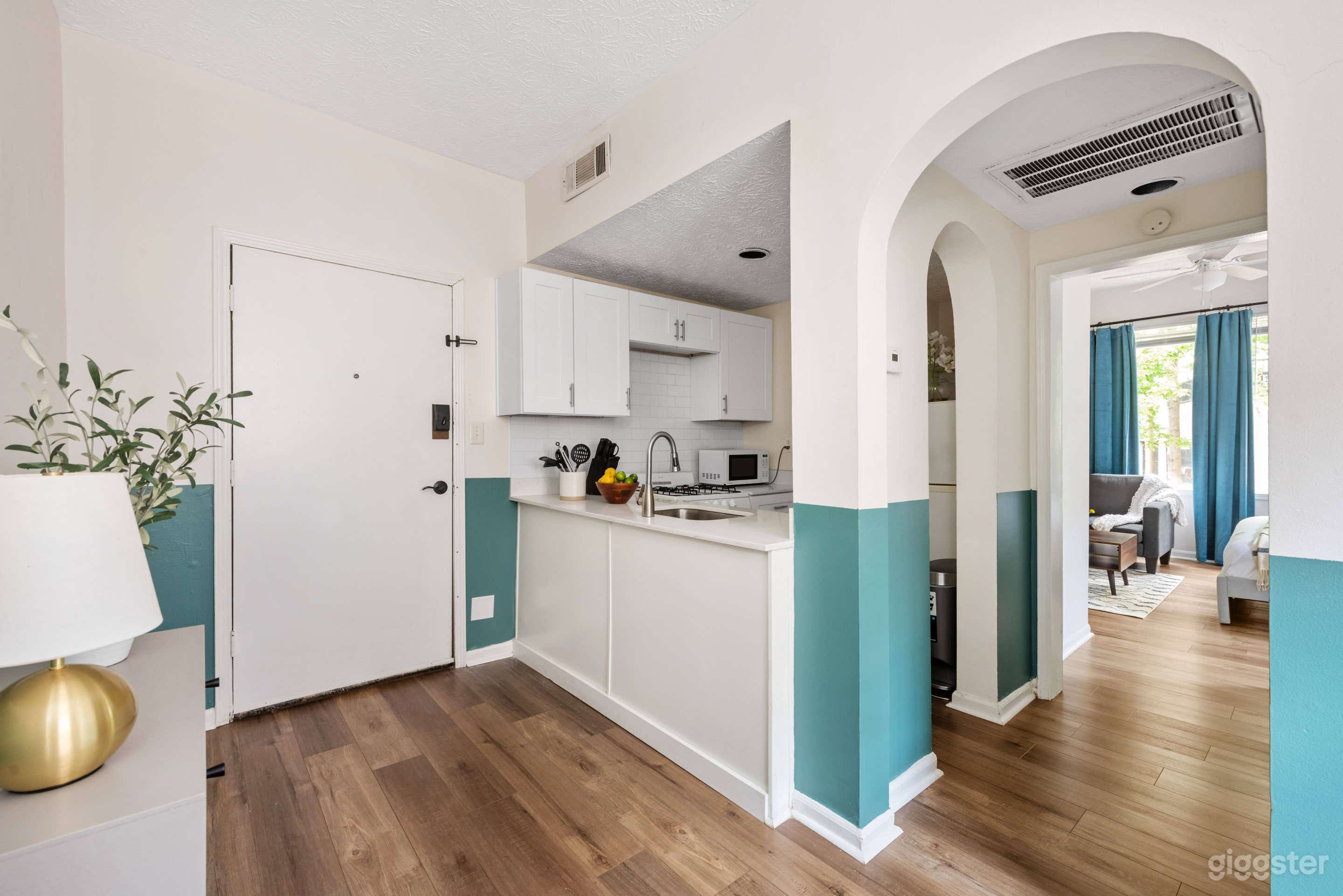 Parkfront Nook - Newly Furnished Condo Across Park Photo 4