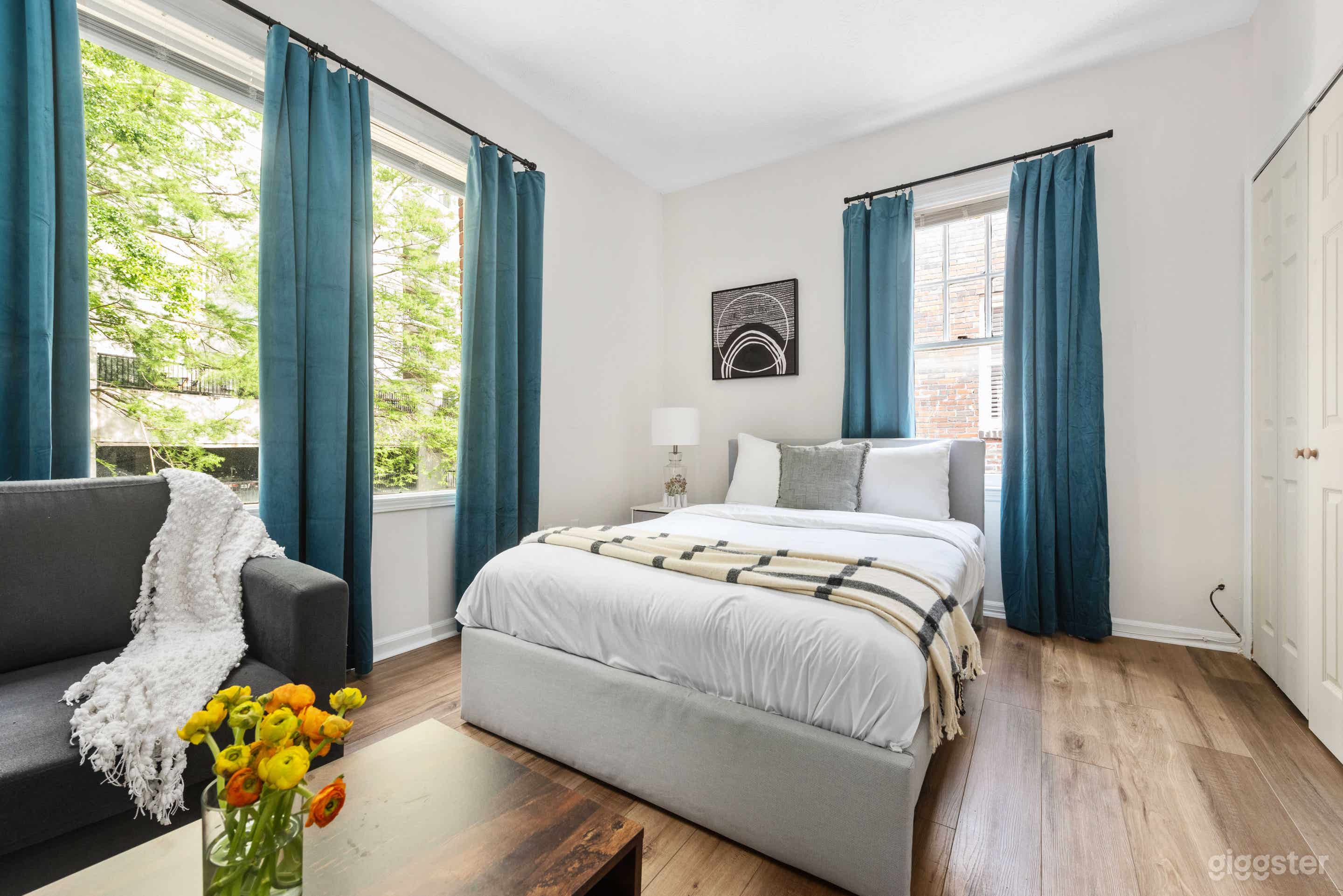 Parkfront Nook - Newly Furnished Condo Across Park Photo 1