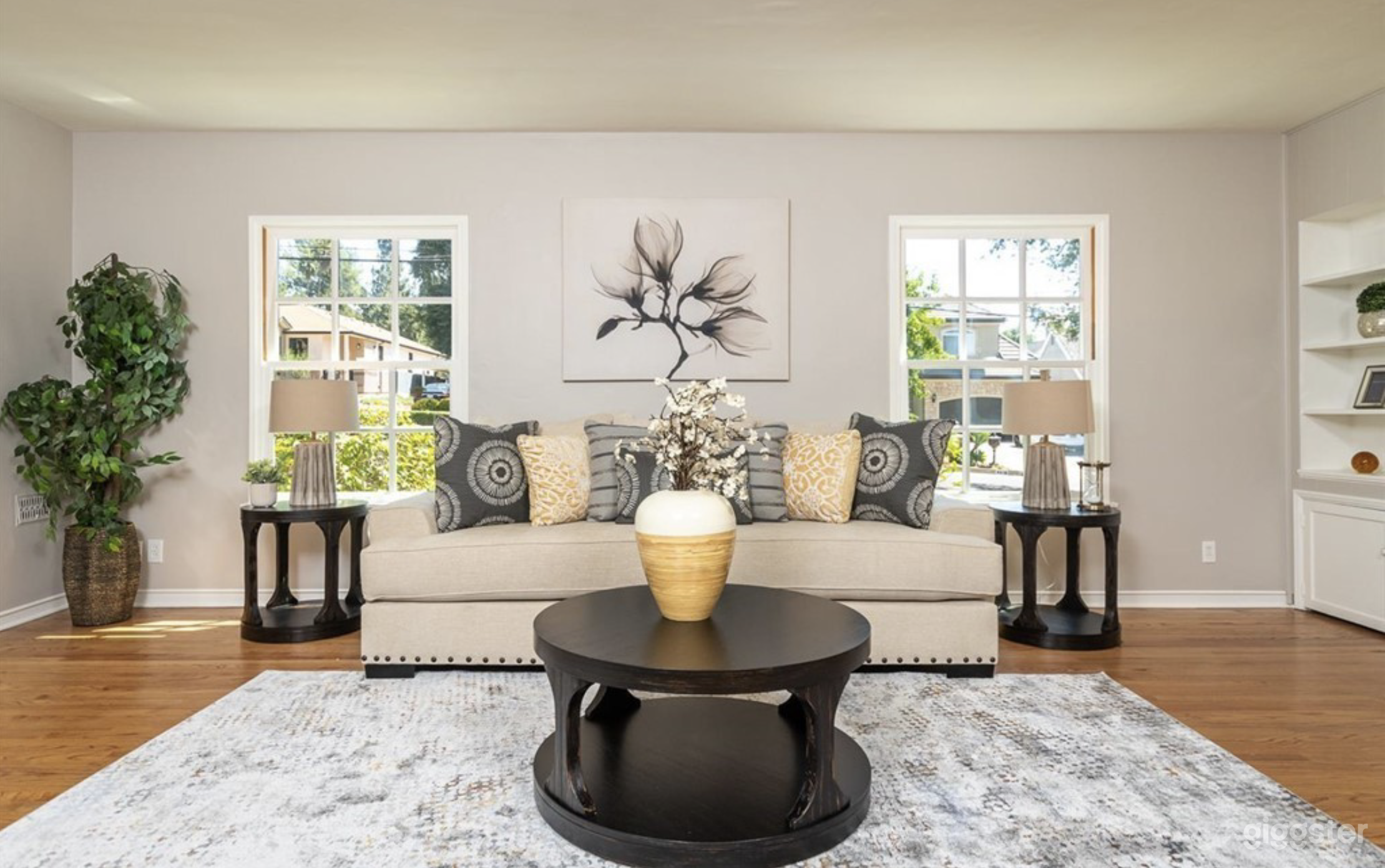 Charming Home Photo 3