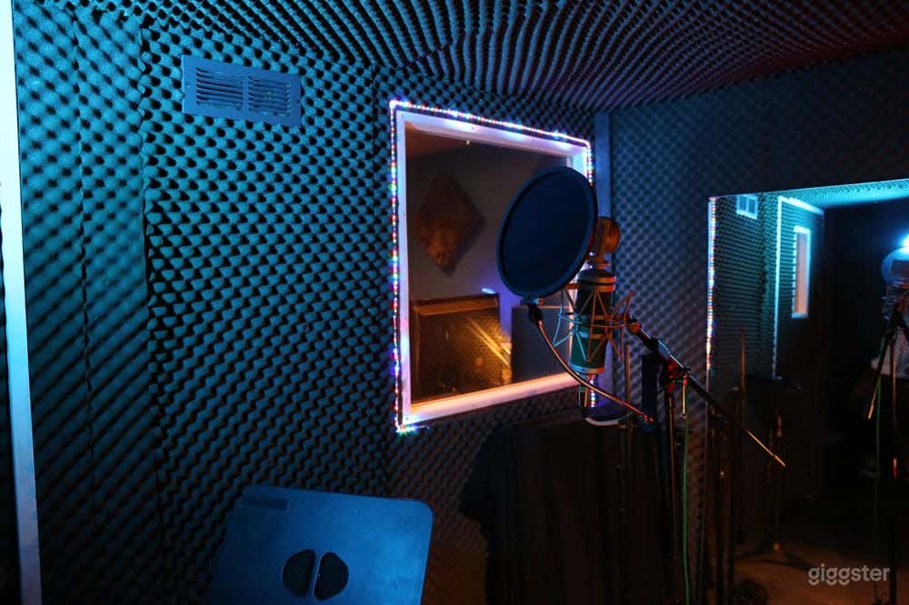Blue Room Studio with Iso Booth Photo 2