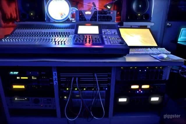 Blue Room Studio with Iso Booth Photo 3