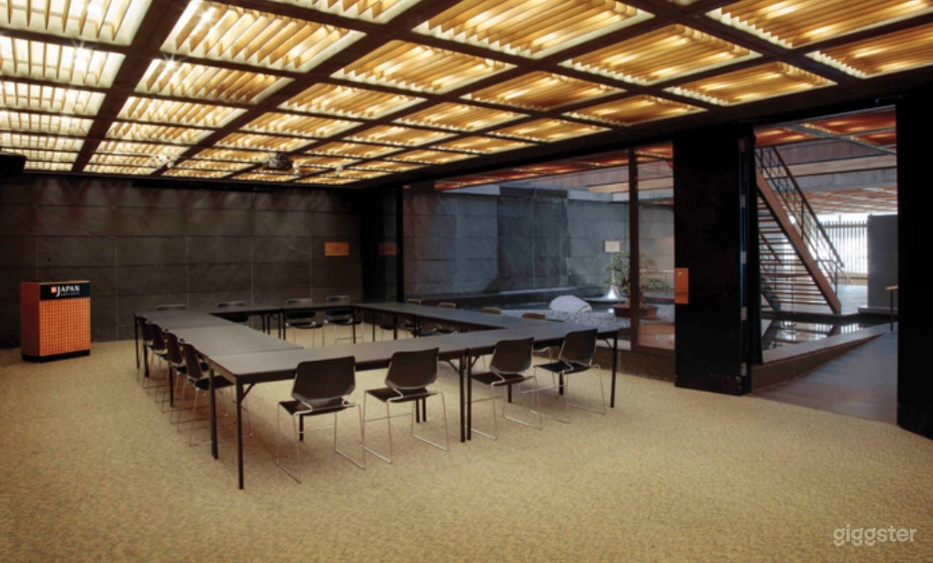 Reception Room Photo 1