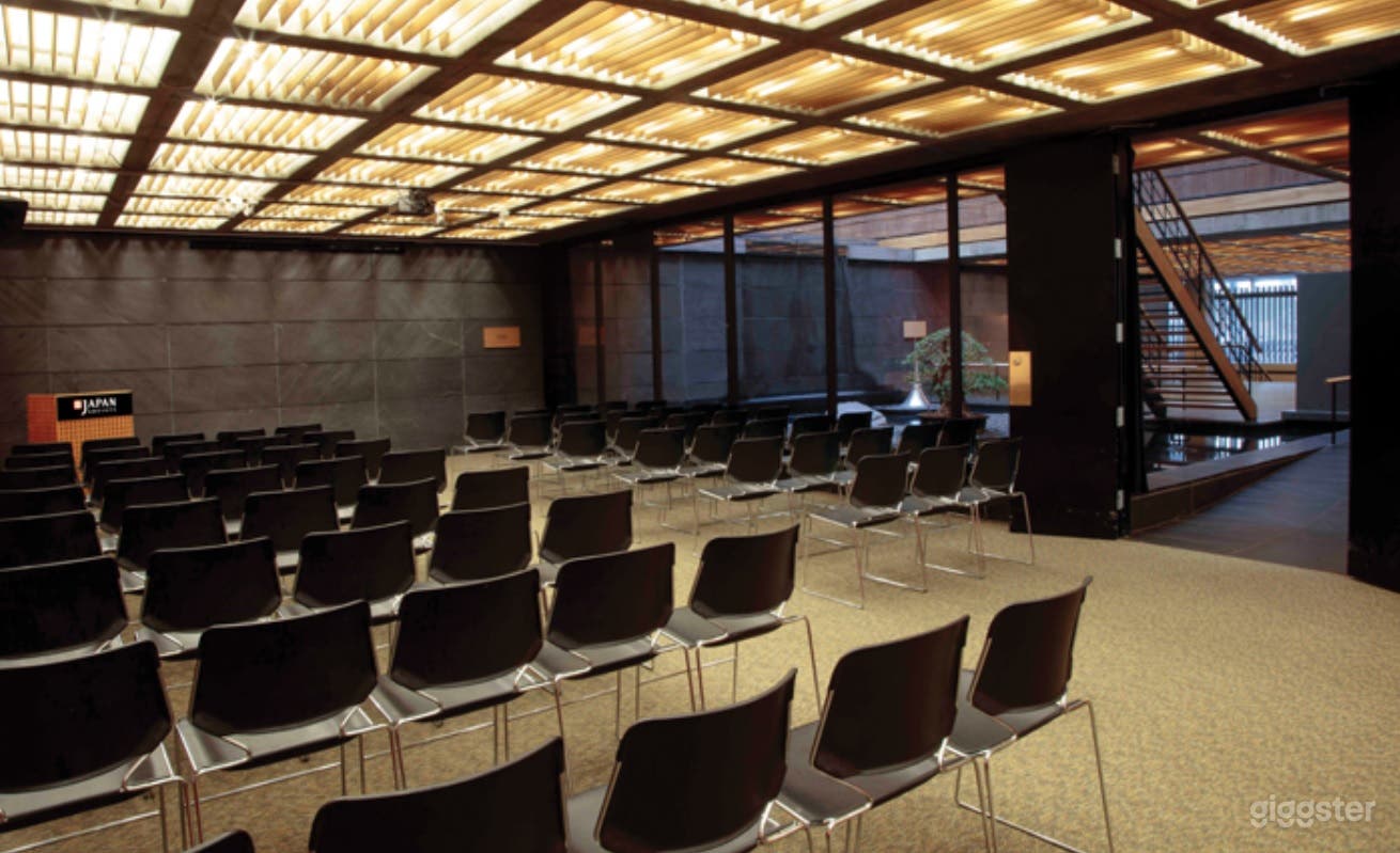 Reception Room Photo 2