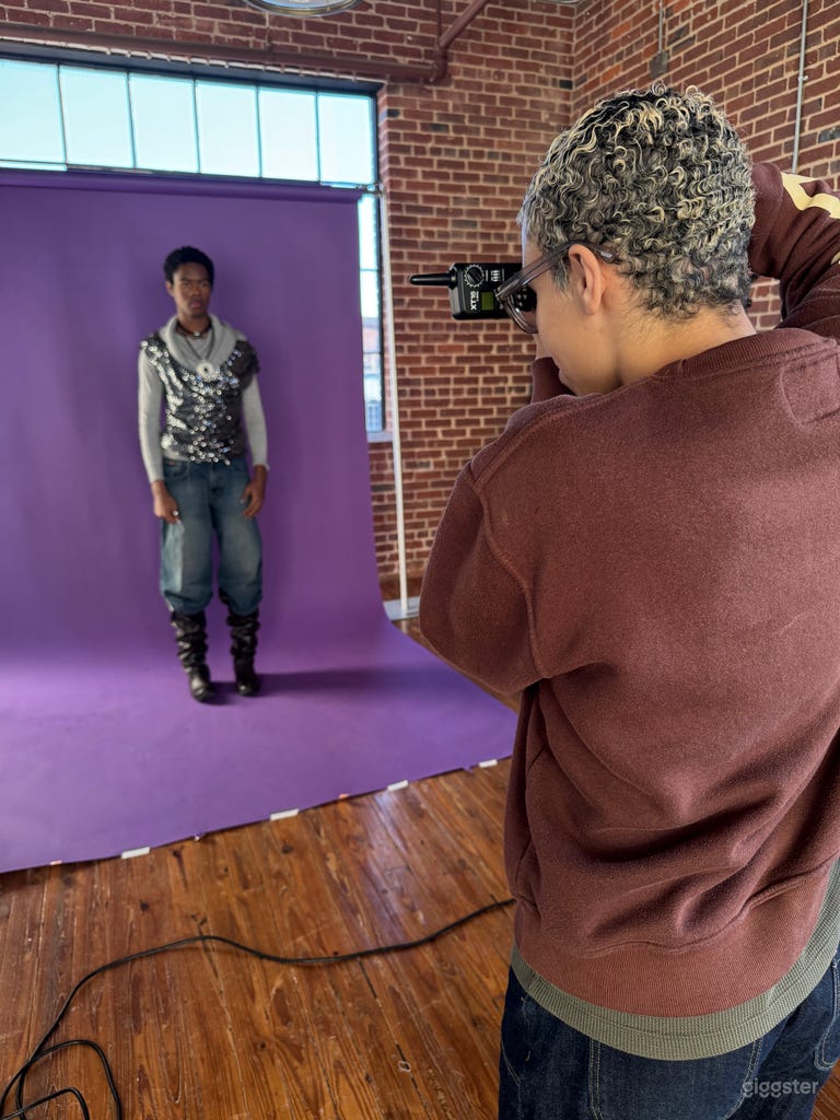  Sun-drenched Photo Loft Downtown 