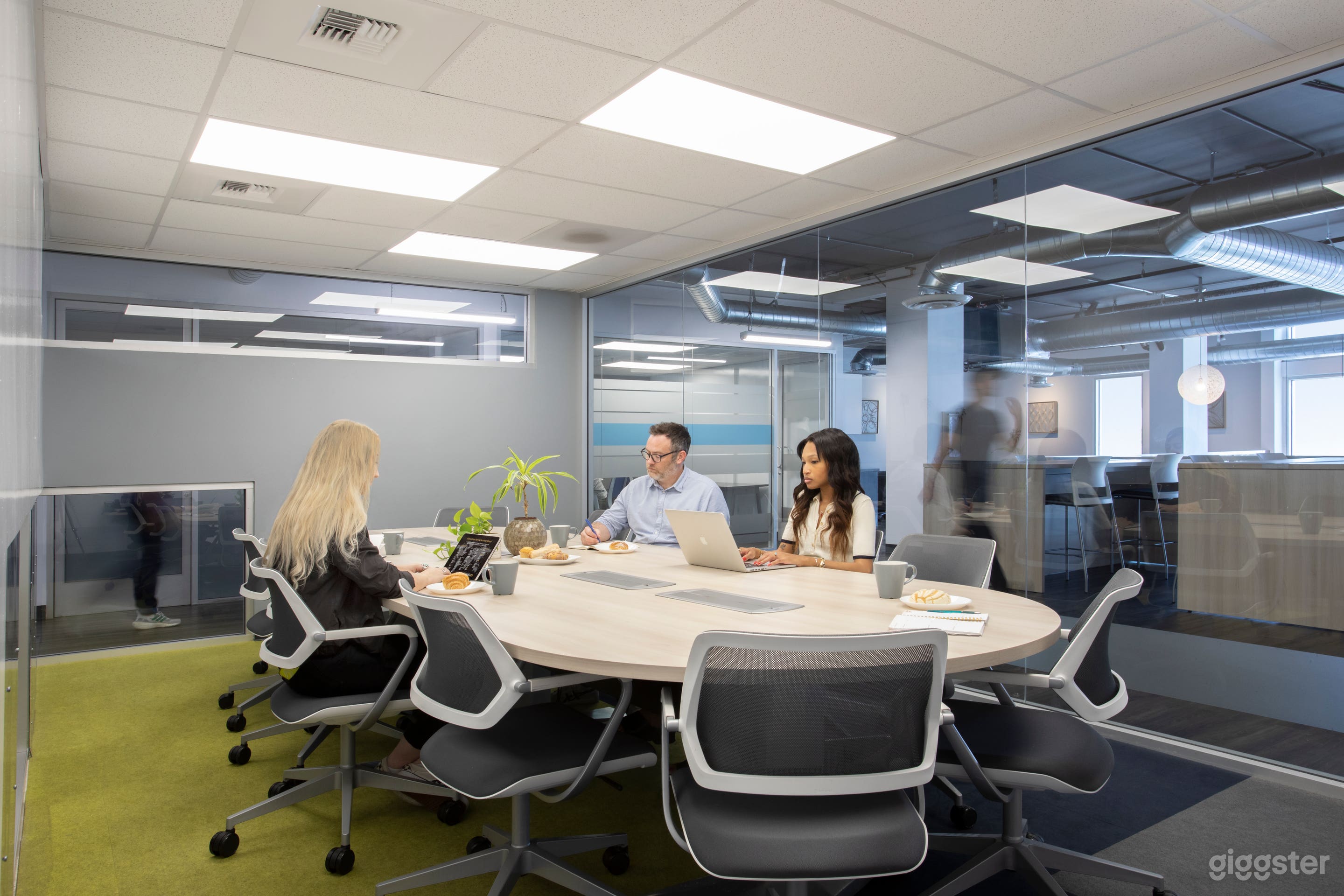 Large Conference Room on Sunset Blvd Photo 1