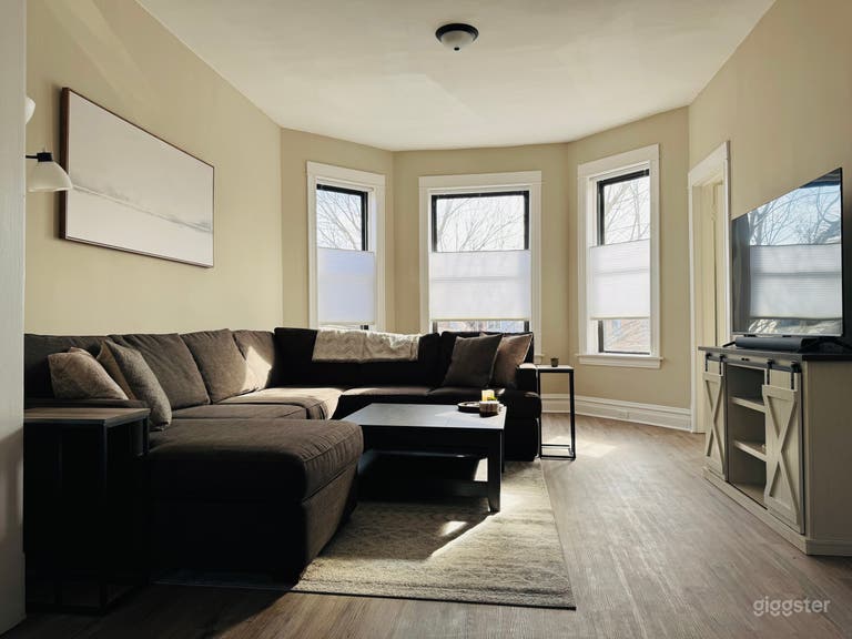  Classic Chicago Greystone 3-Flat Building 