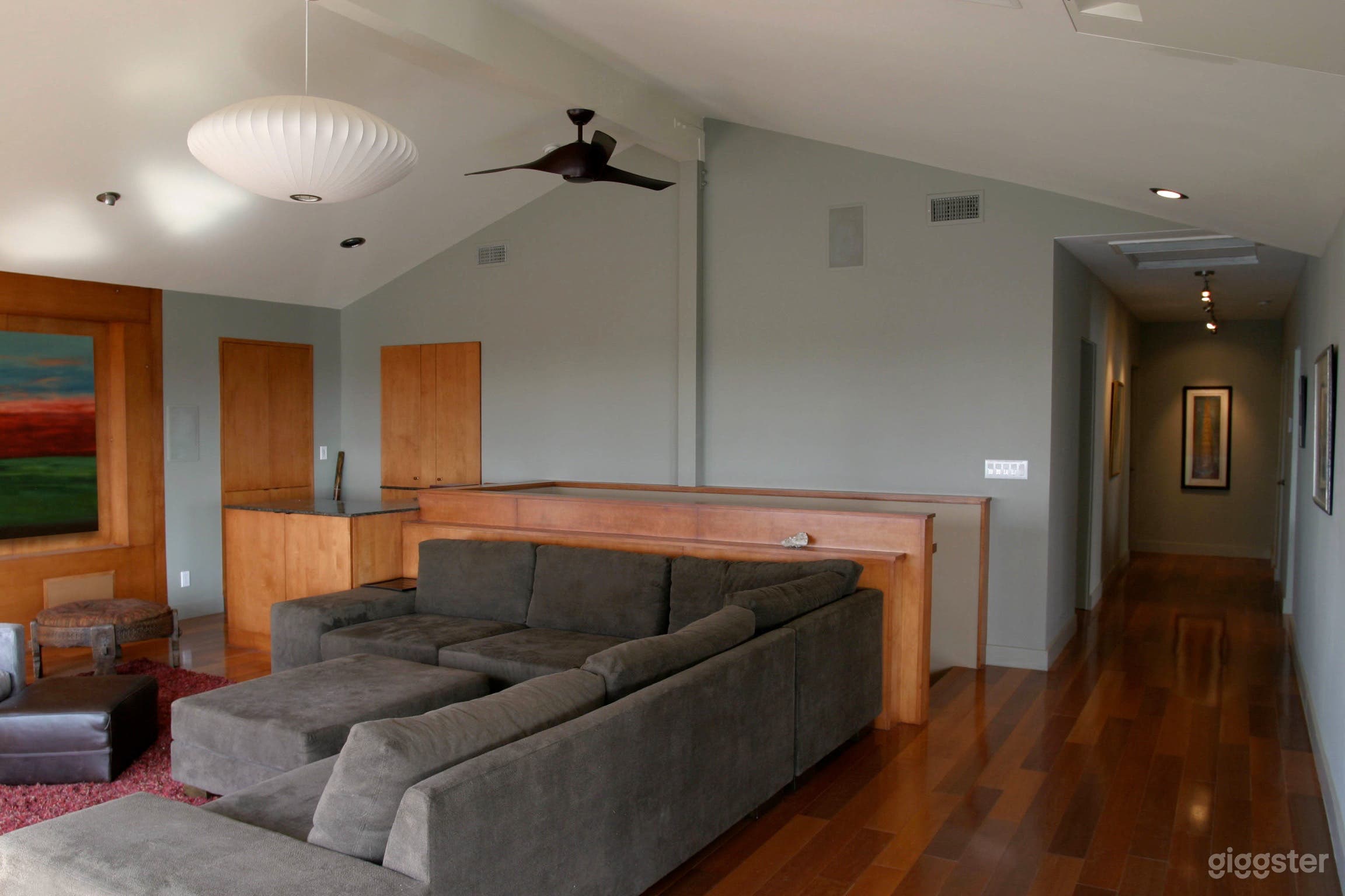 Modern/mid-century with incredible city views Photo 2