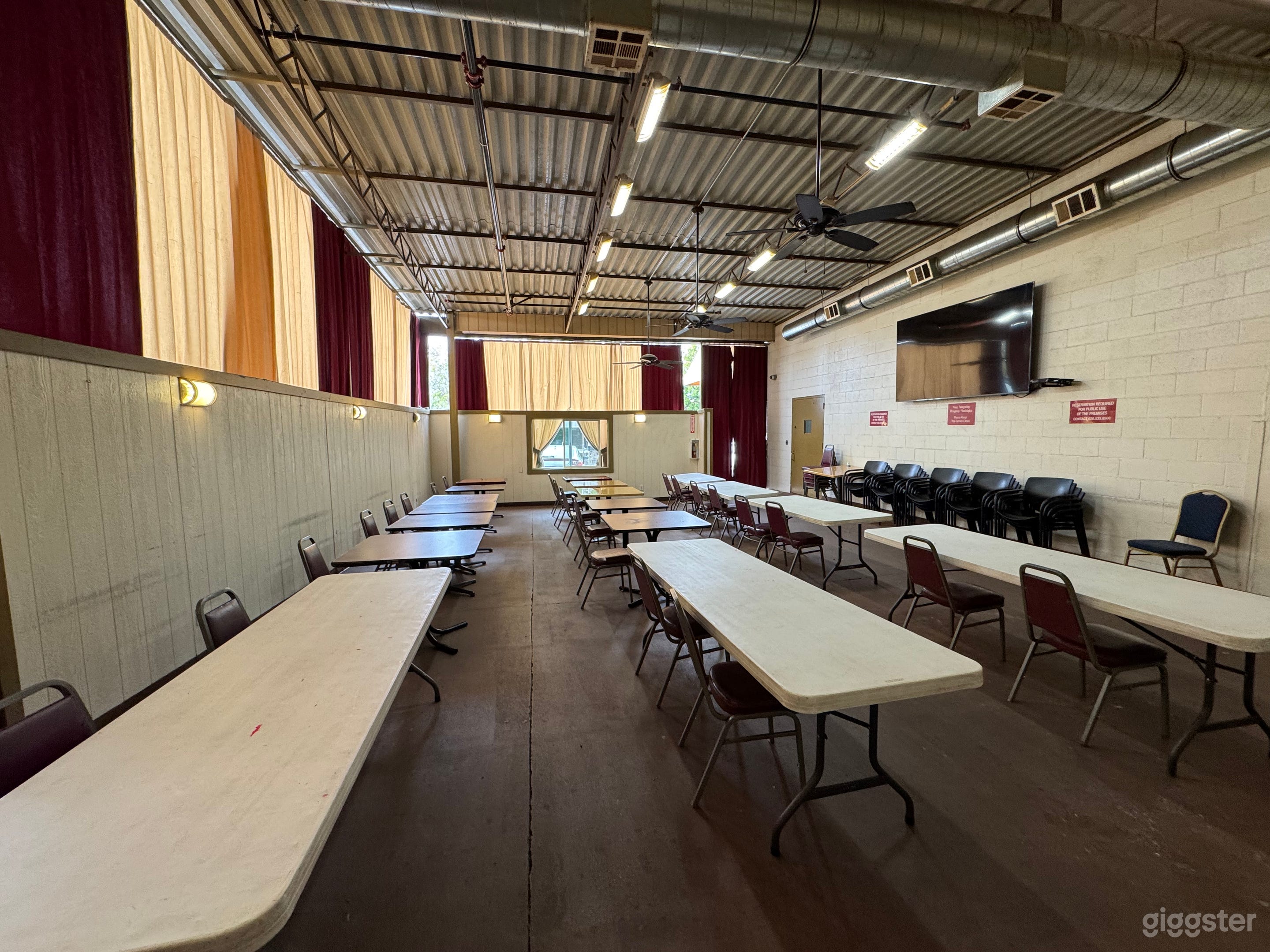 One-of-a-kind industrial kitchen location ! Photo 4