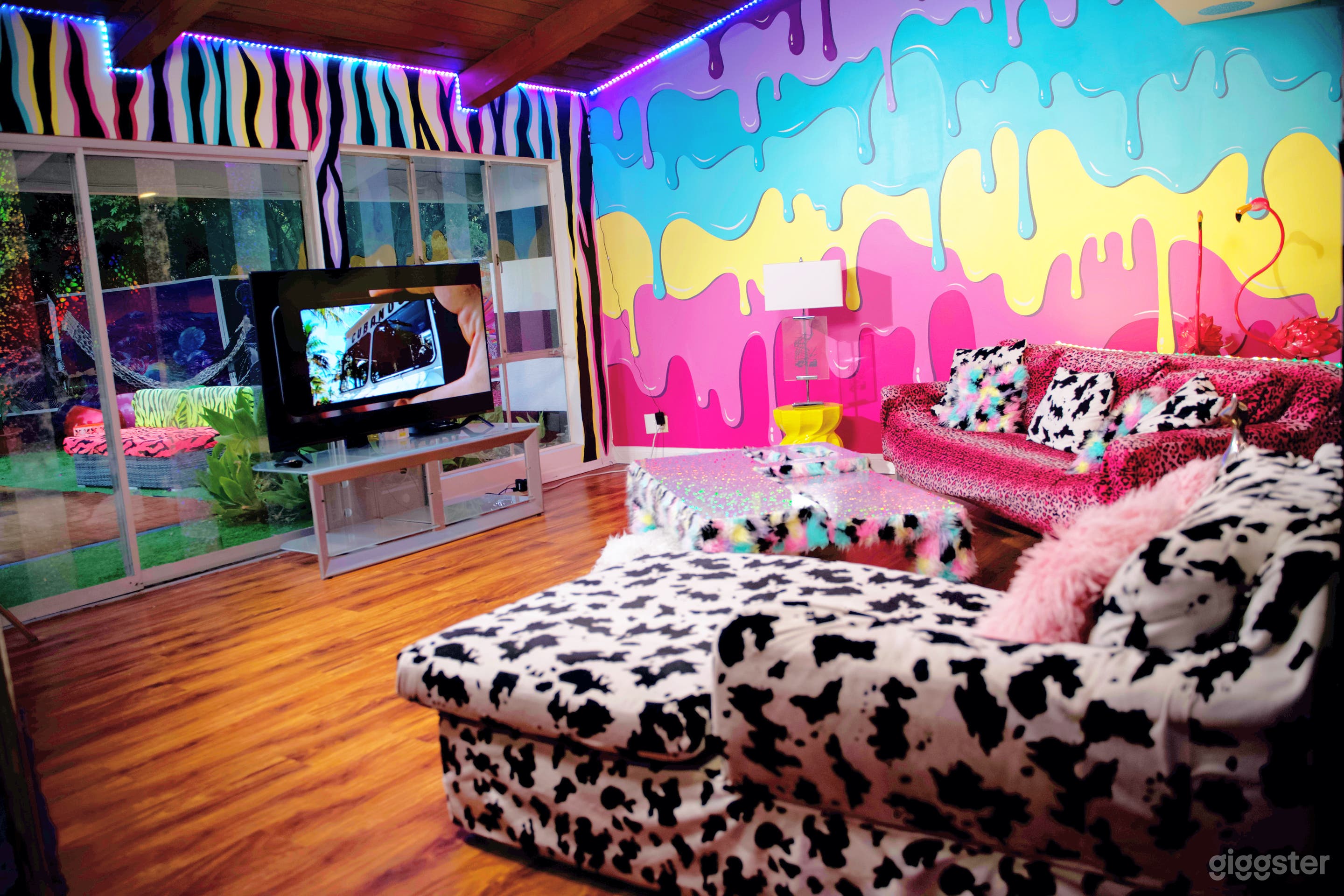 Dope Art House with Festival-Style Backyard Photo 2