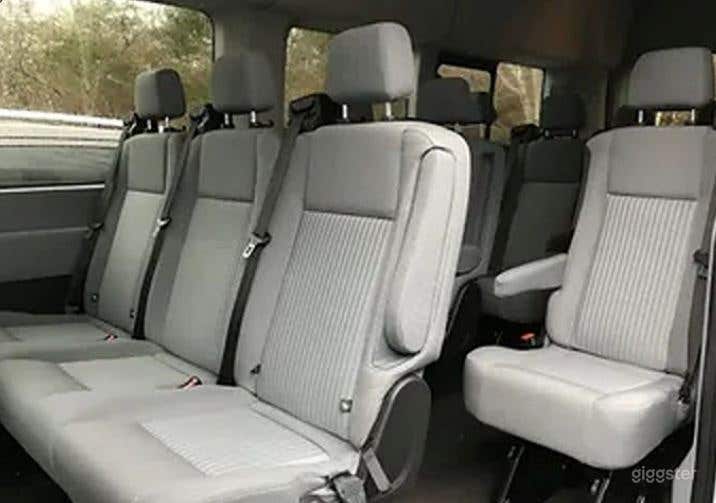 15 Pax Ford Sprinter Photo 4