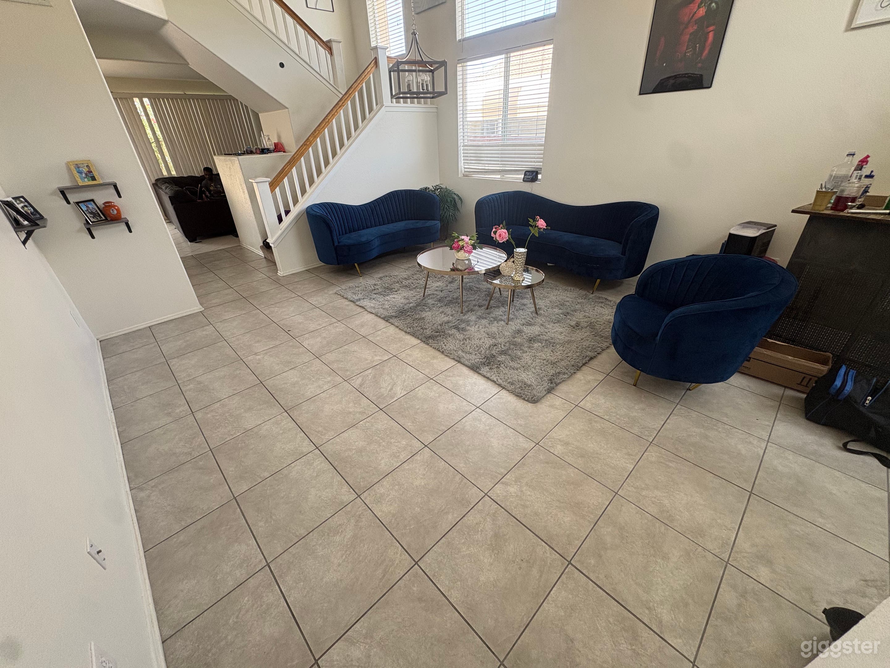 1ST LIVING ROOM