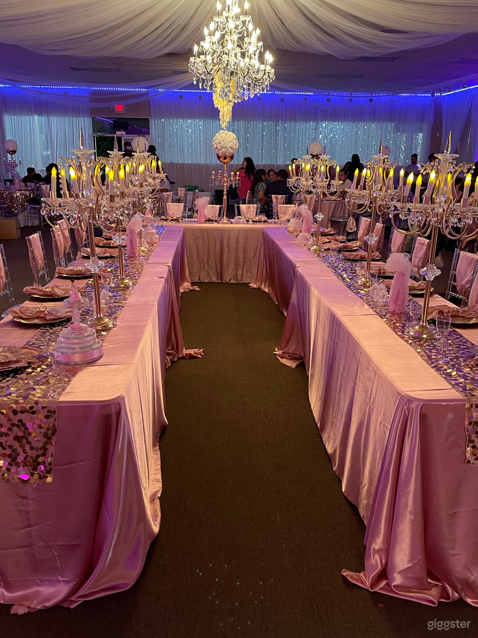 Beautiful spacious ballroom with large dance floor Photo 4