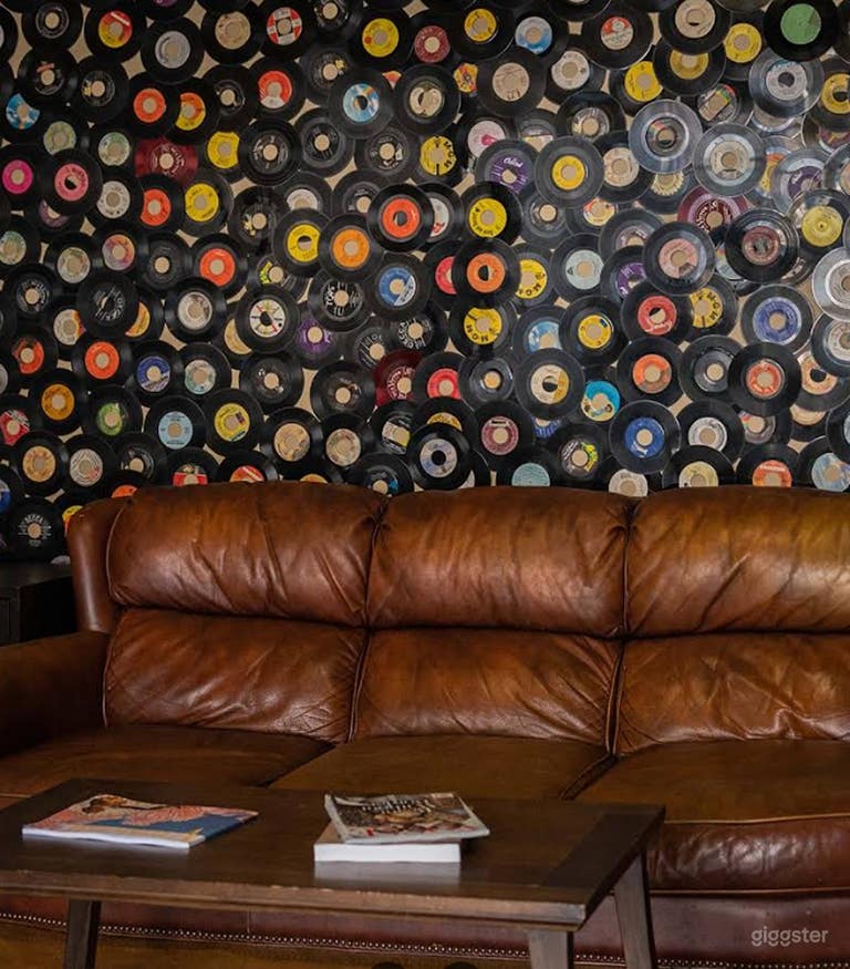  Chicago’s Ultimate Content Studio 