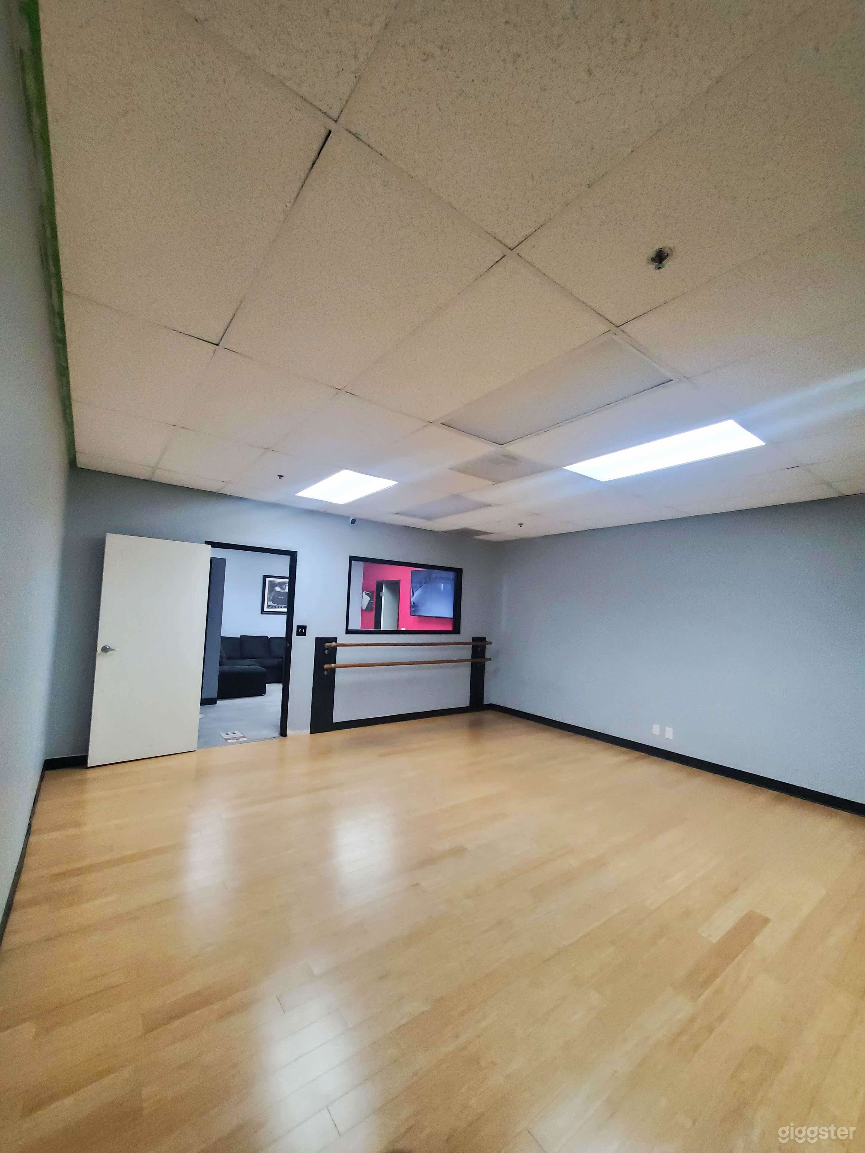 Dazzling Dance Studio in Santa Fe Springs (Entire Facility) Photo 3