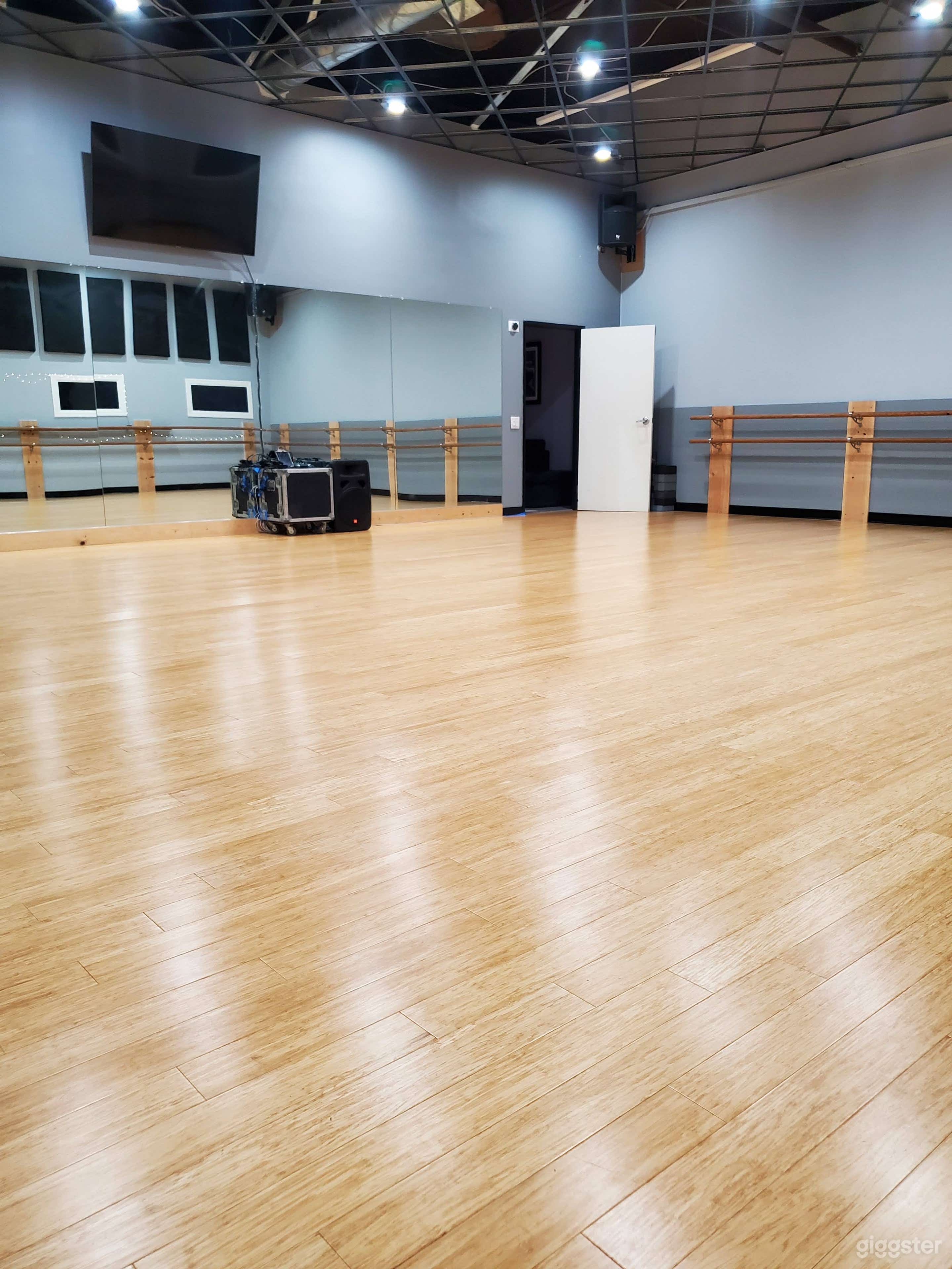 Dazzling Dance Studio in Santa Fe Springs (Entire Facility) Photo 1