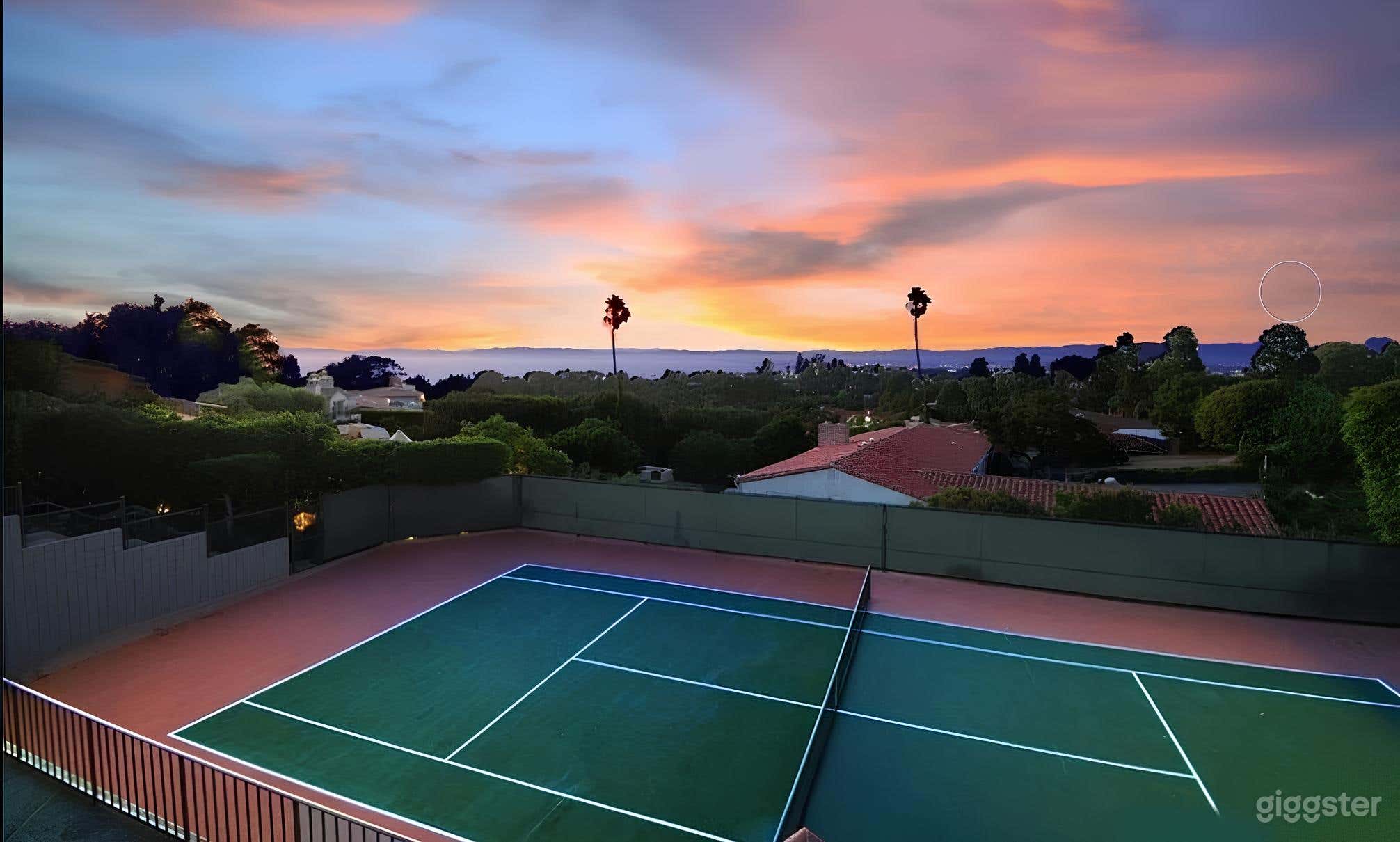 Spacious Tennis Court Photo 2