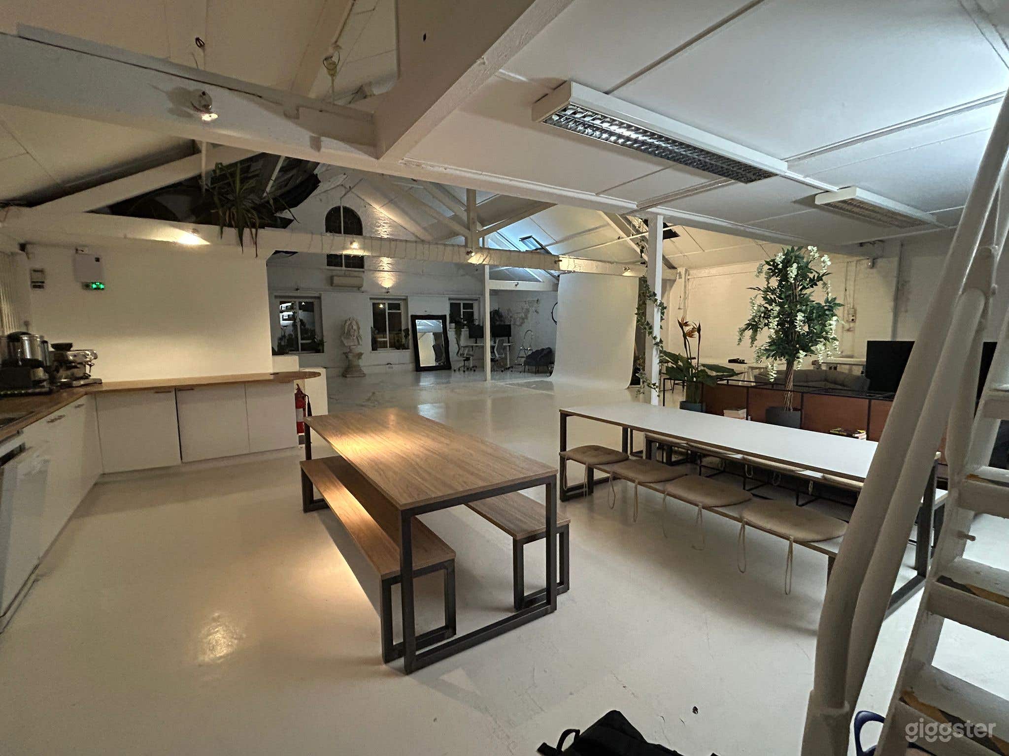 Large, versatile studio space for all creative use Photo 1