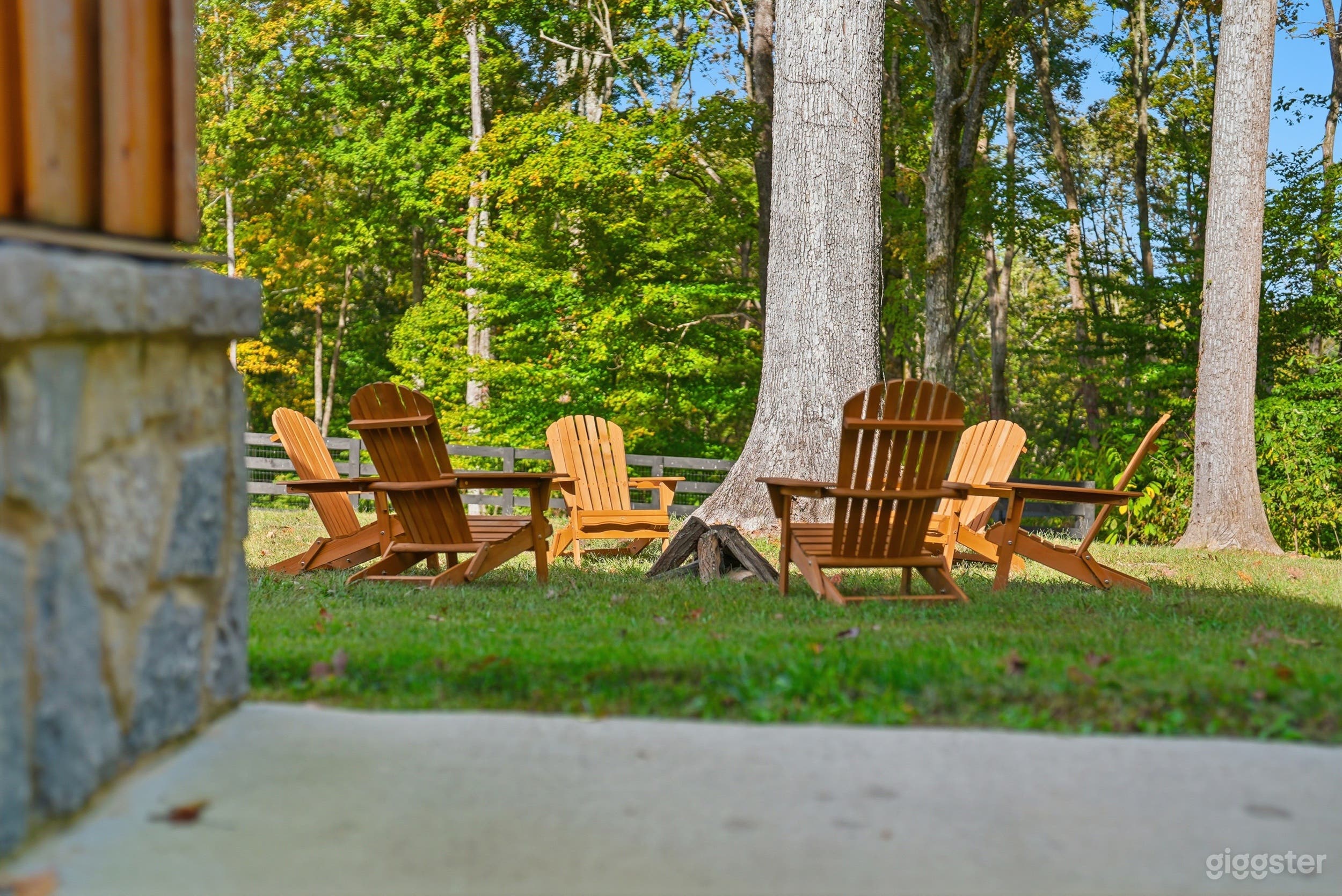 Cinematic Barn Set on 22 Private Acres | Ranch in Franklin Photo 4