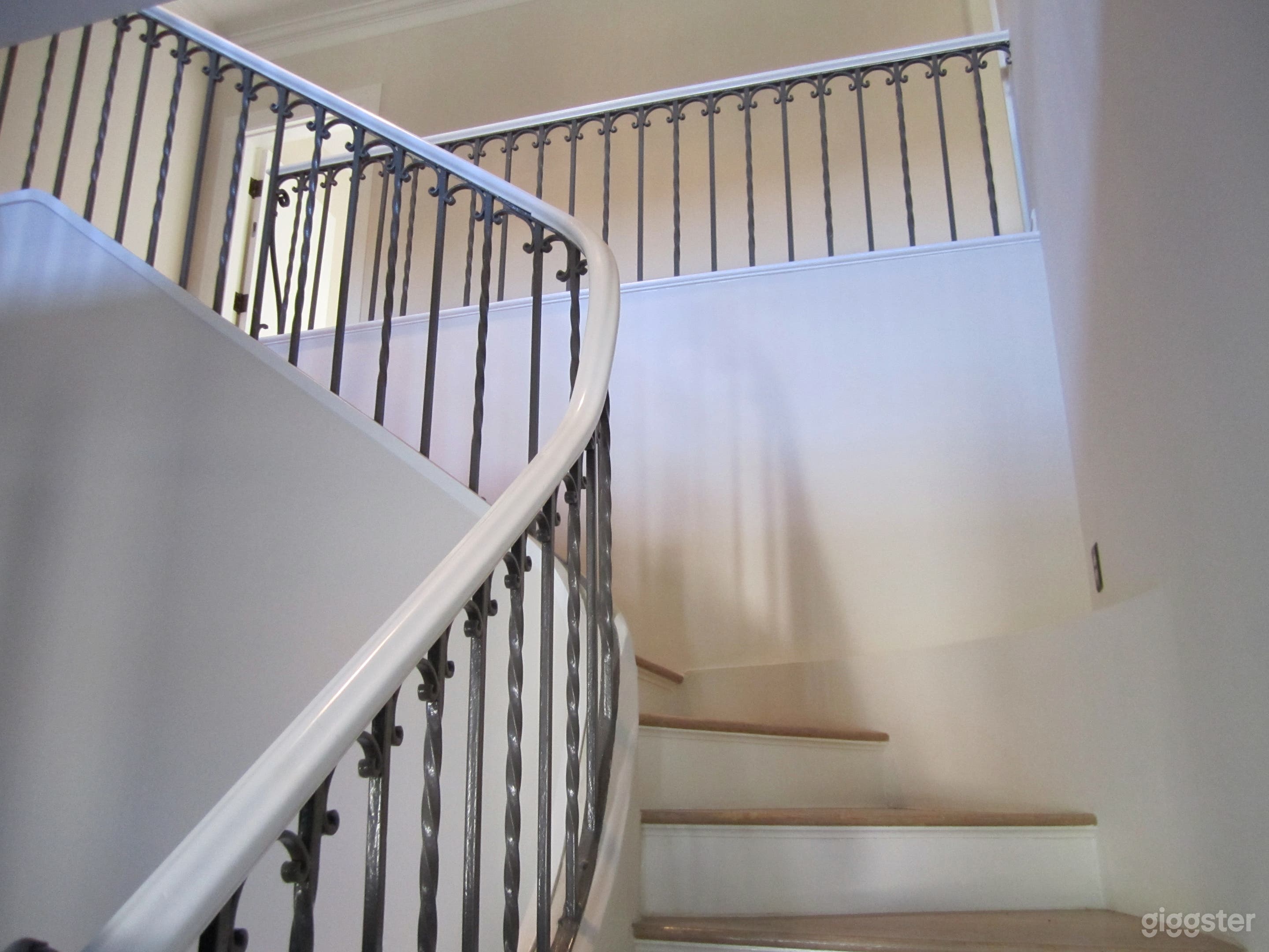 Mediterranean Villa Mansion private compound  Photo 3