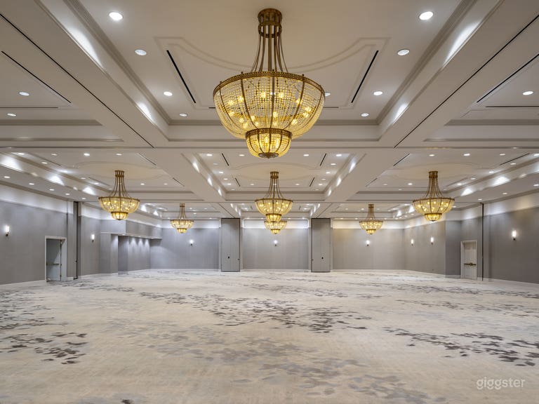  Grand Hotel Ballroom – Elegant & Versatile Event Space 