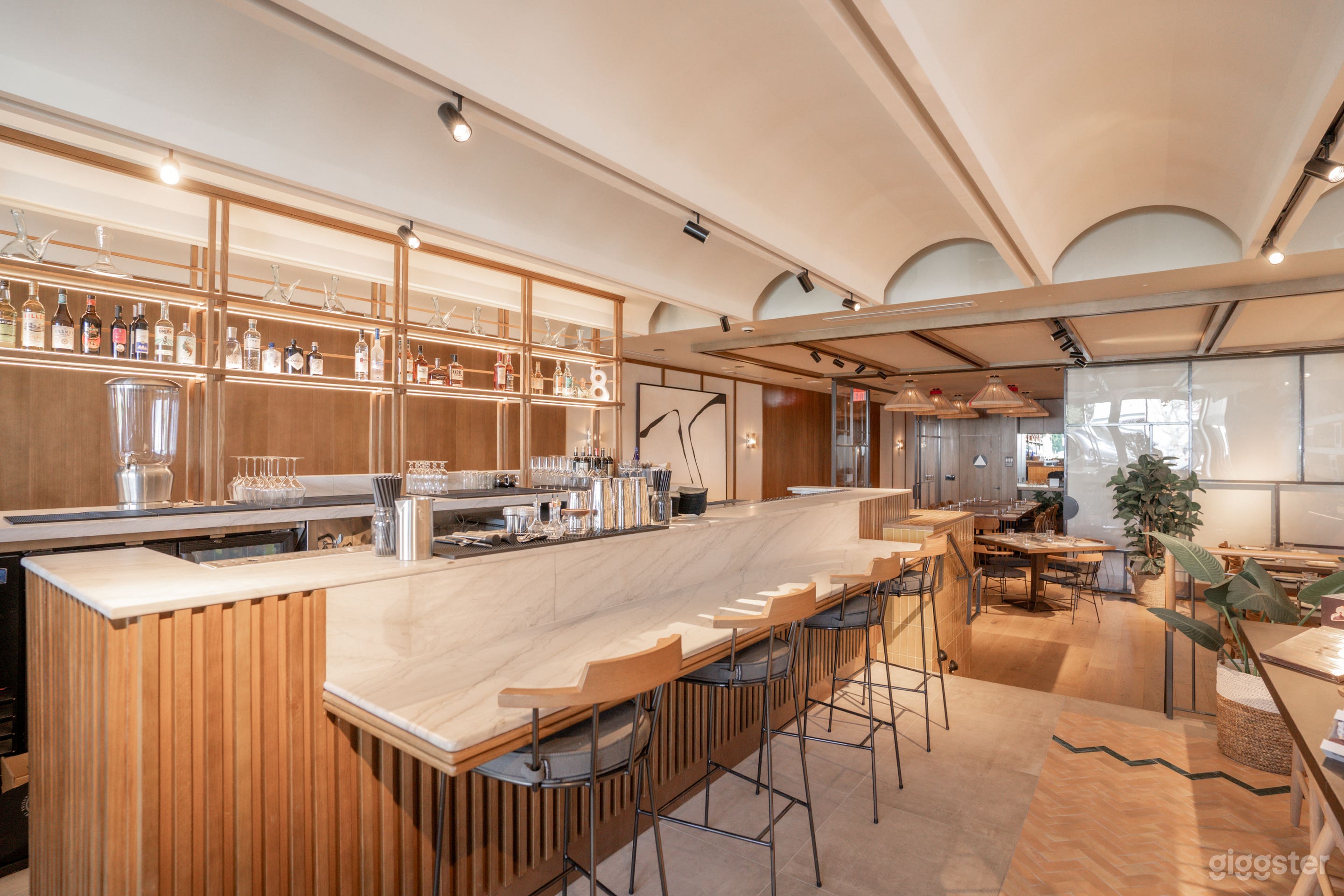 The Authentic European Experience  Photo 4