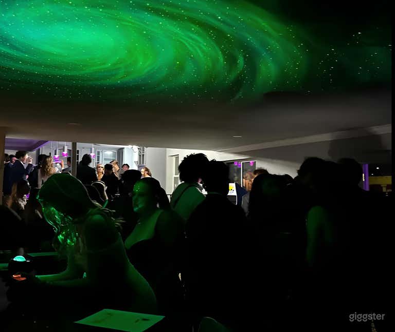  Spacious home in a Historical Neighbor 