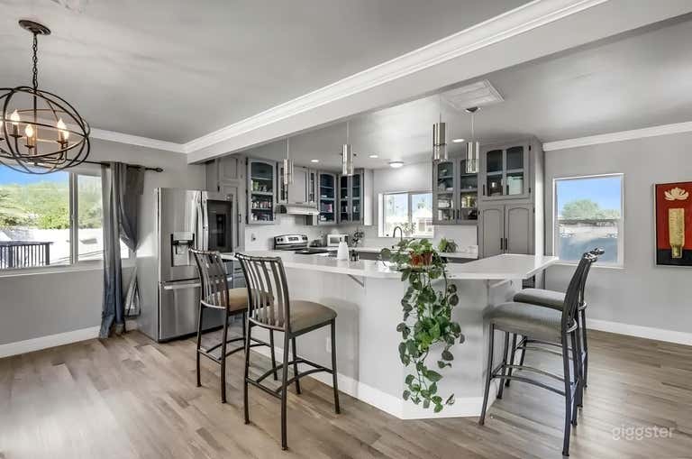  Spacious home in a Historical Neighbor 