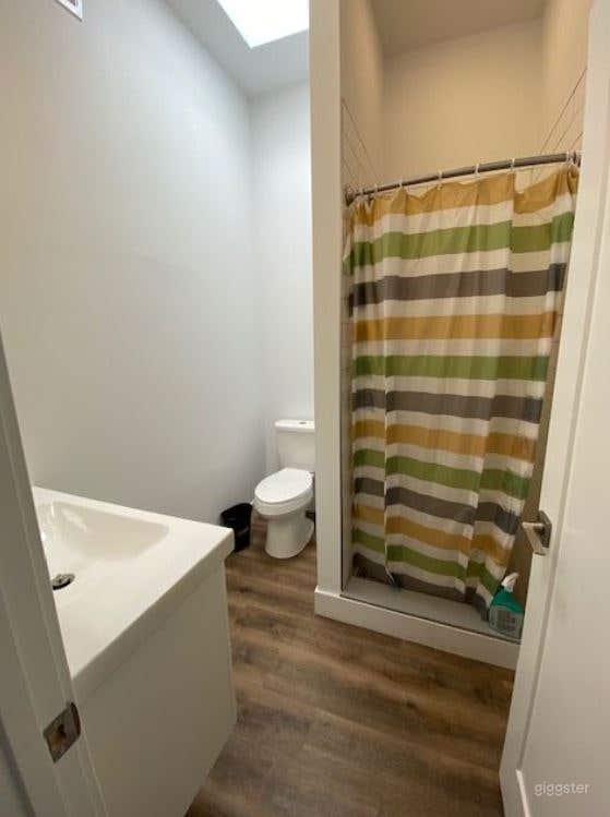 Beautifully Remodeled Monopoly Unit Photo 4