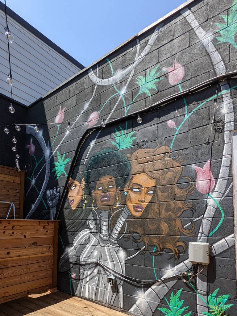  Modern Creative Salon for Film Production & Events 