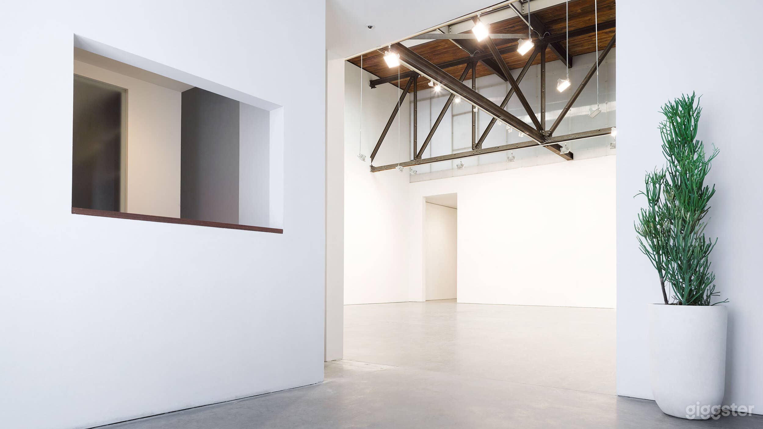 A Modern and Luxurious Studio in Chelsea District Photo 2