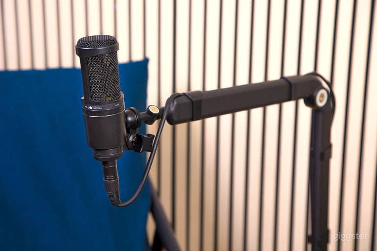  Leeds' Acoustic Gem Perfect for Podcasts and More 