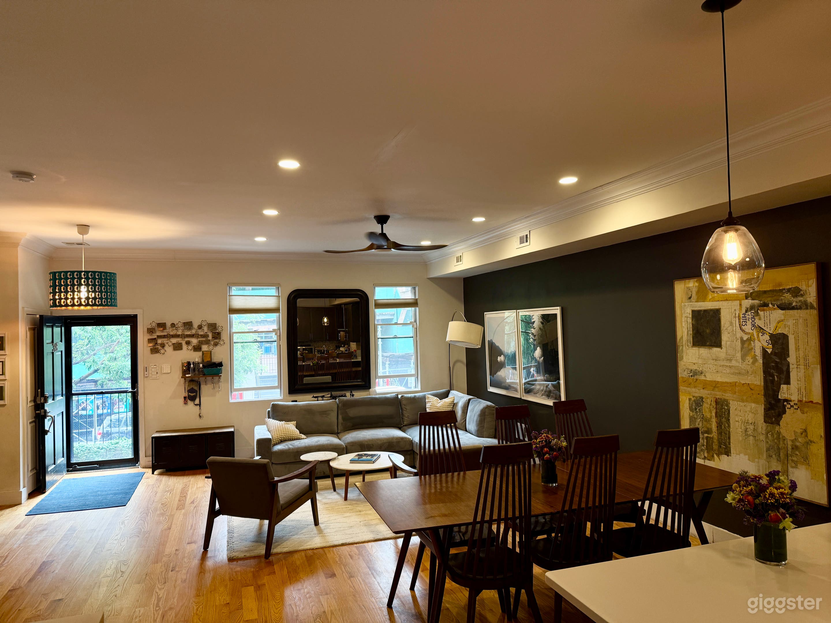 Looking from the kitchen to livingroom