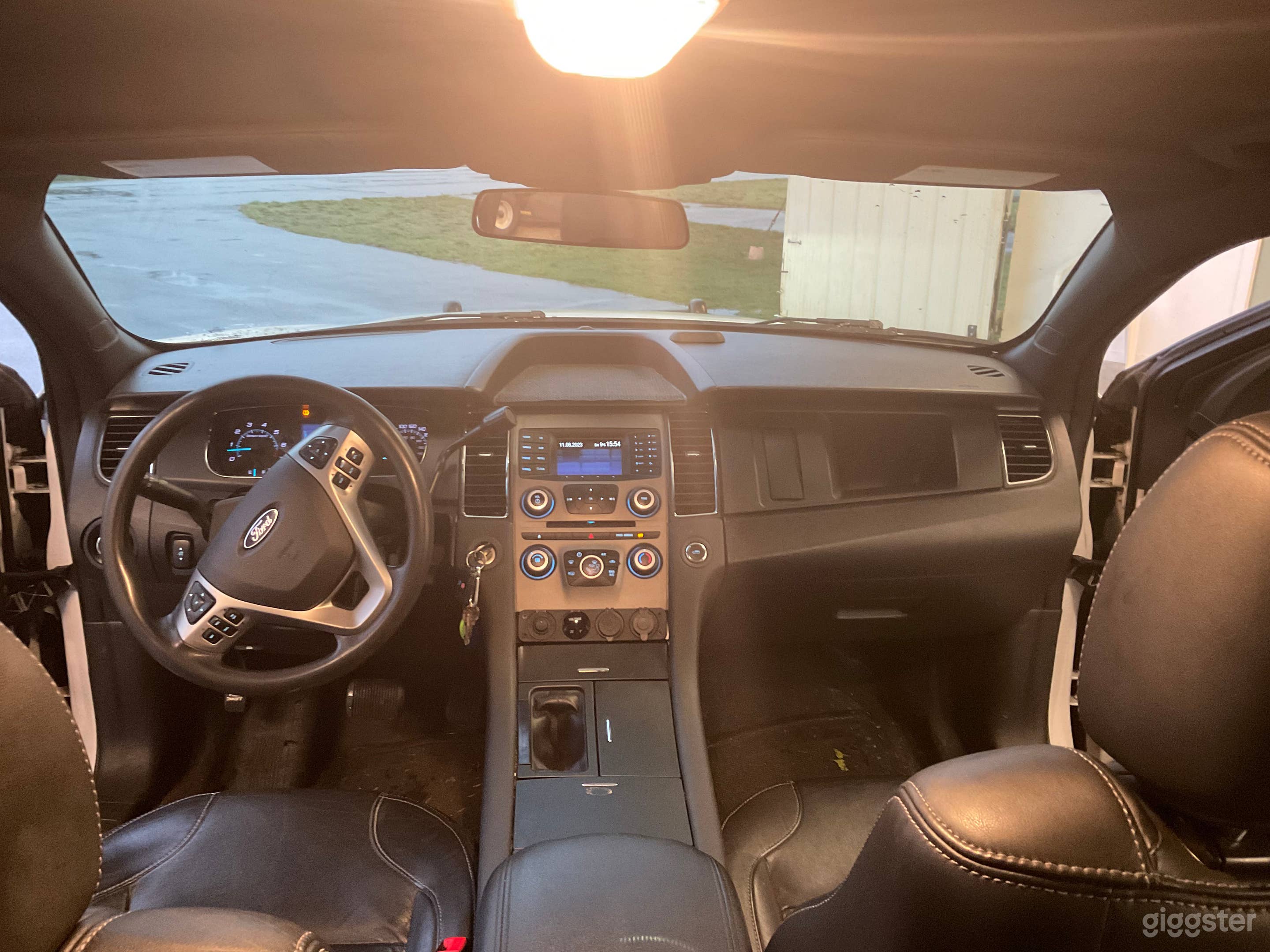 Modern Police Interceptor Photo 4