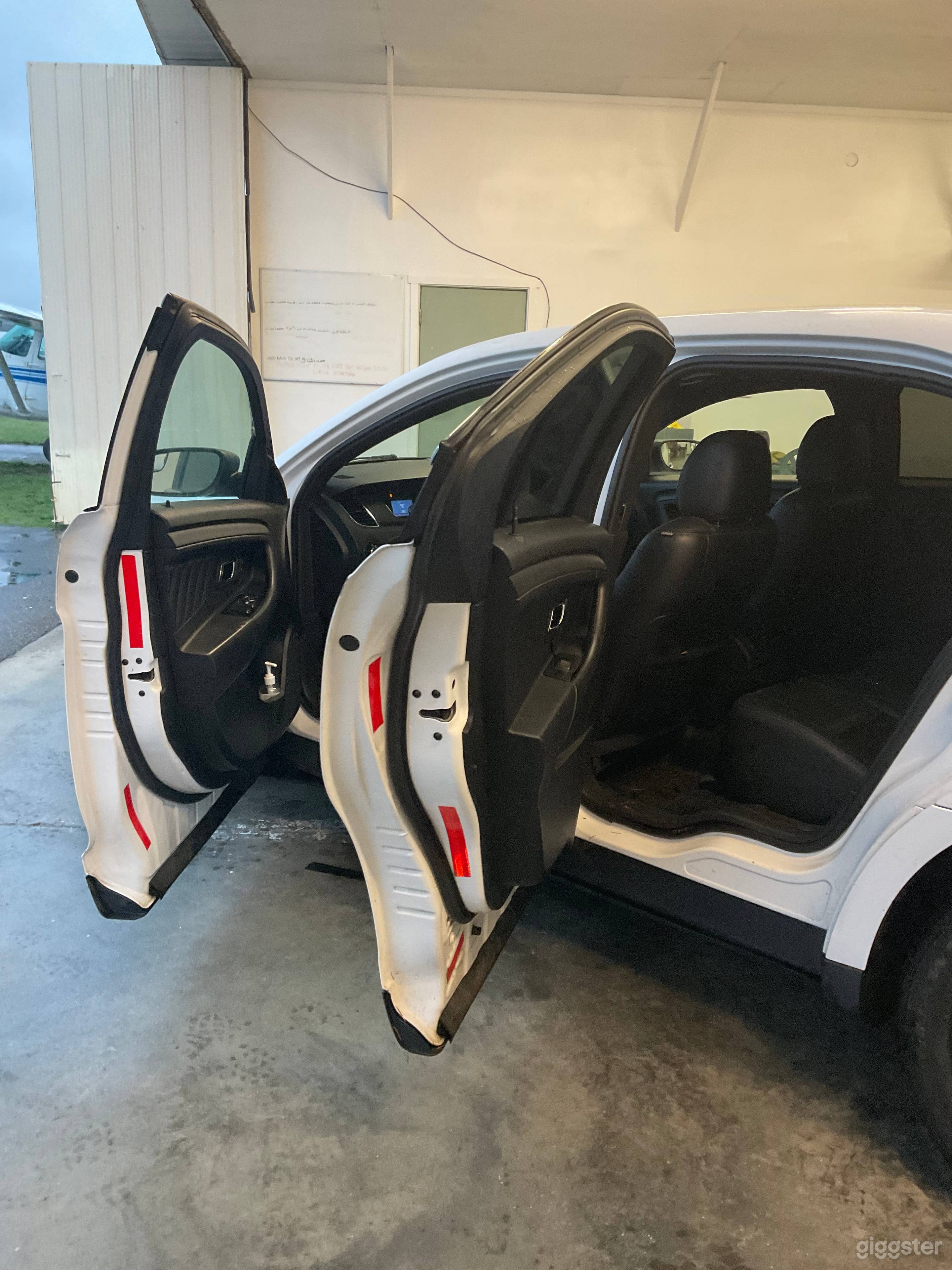 Modern Police Interceptor Photo 3