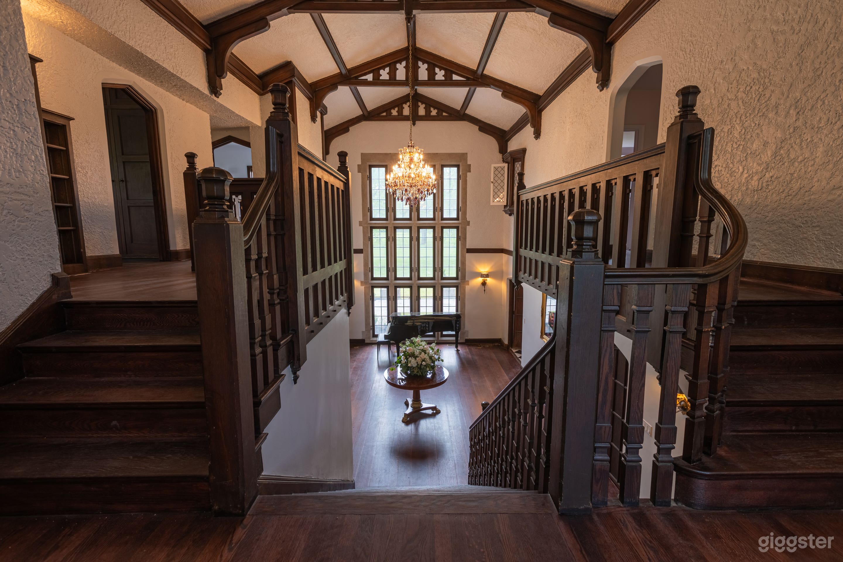 The Rose: Legendary Tudor Once Home to a Queen Photo 1