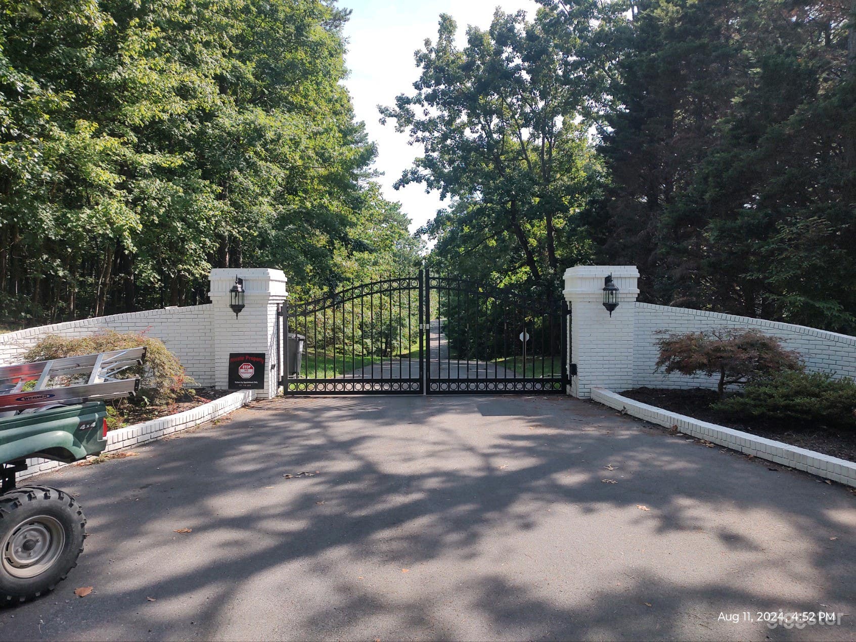 93 acre horse farm Photo 2