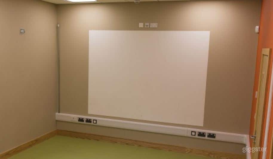 Pullinger Room for Meetings and Counselling  Photo 3