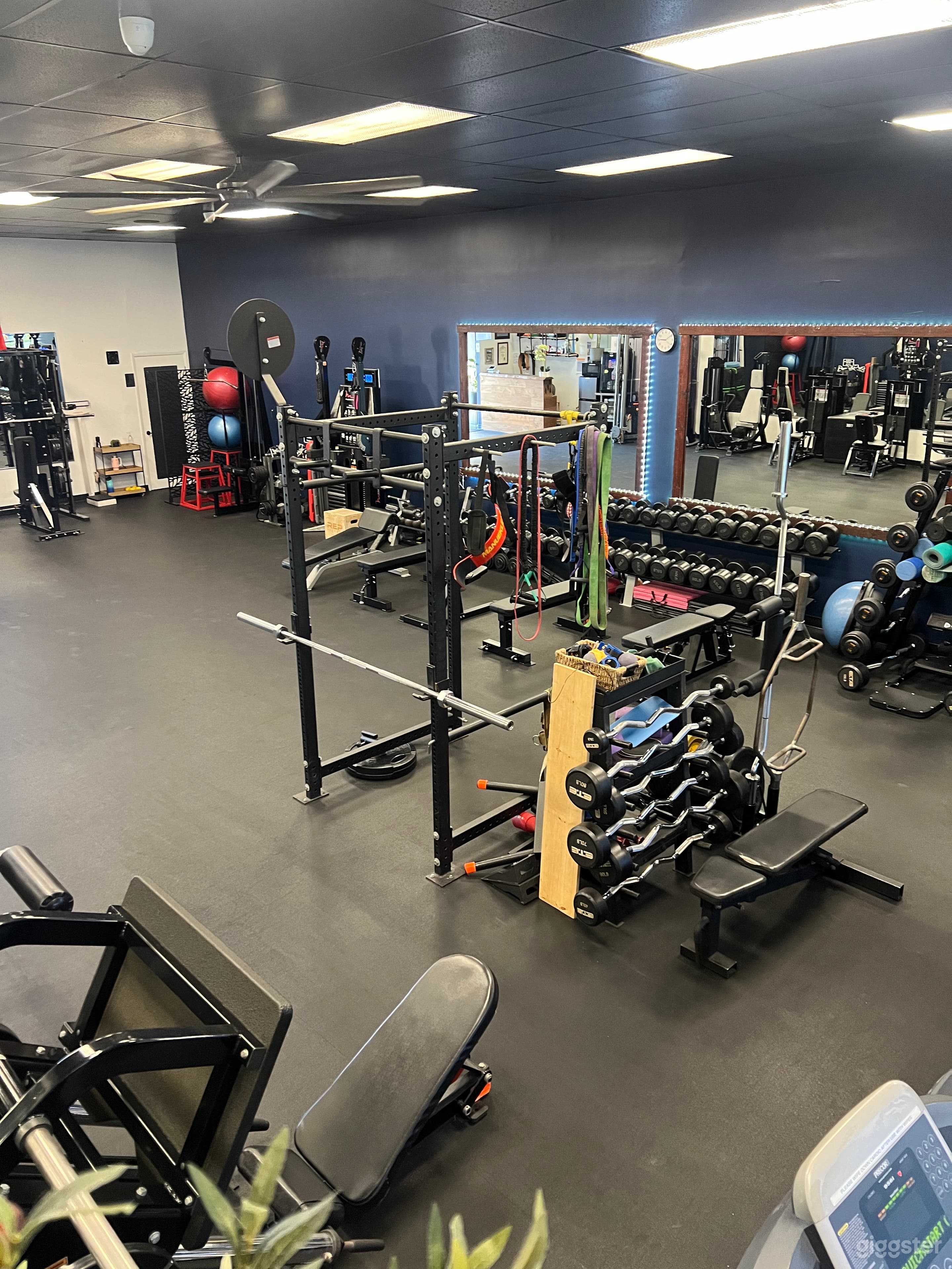 Gym Fitness Facilities available for all events Photo 4