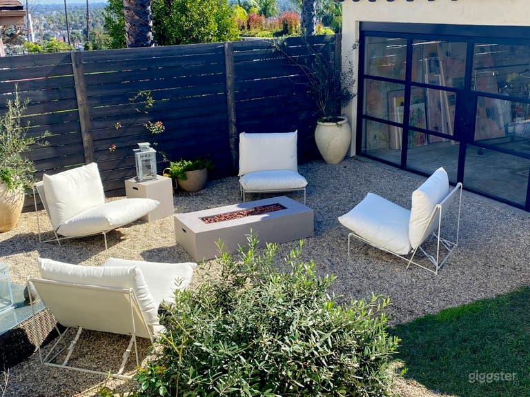  Spanish Home + Photo Studio 