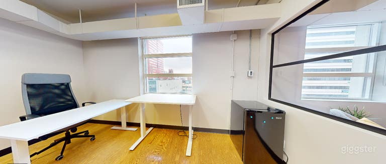 Private Versatile Office Space 
