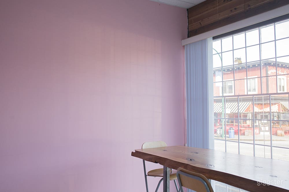 Bright Meeting Room  Photo 1