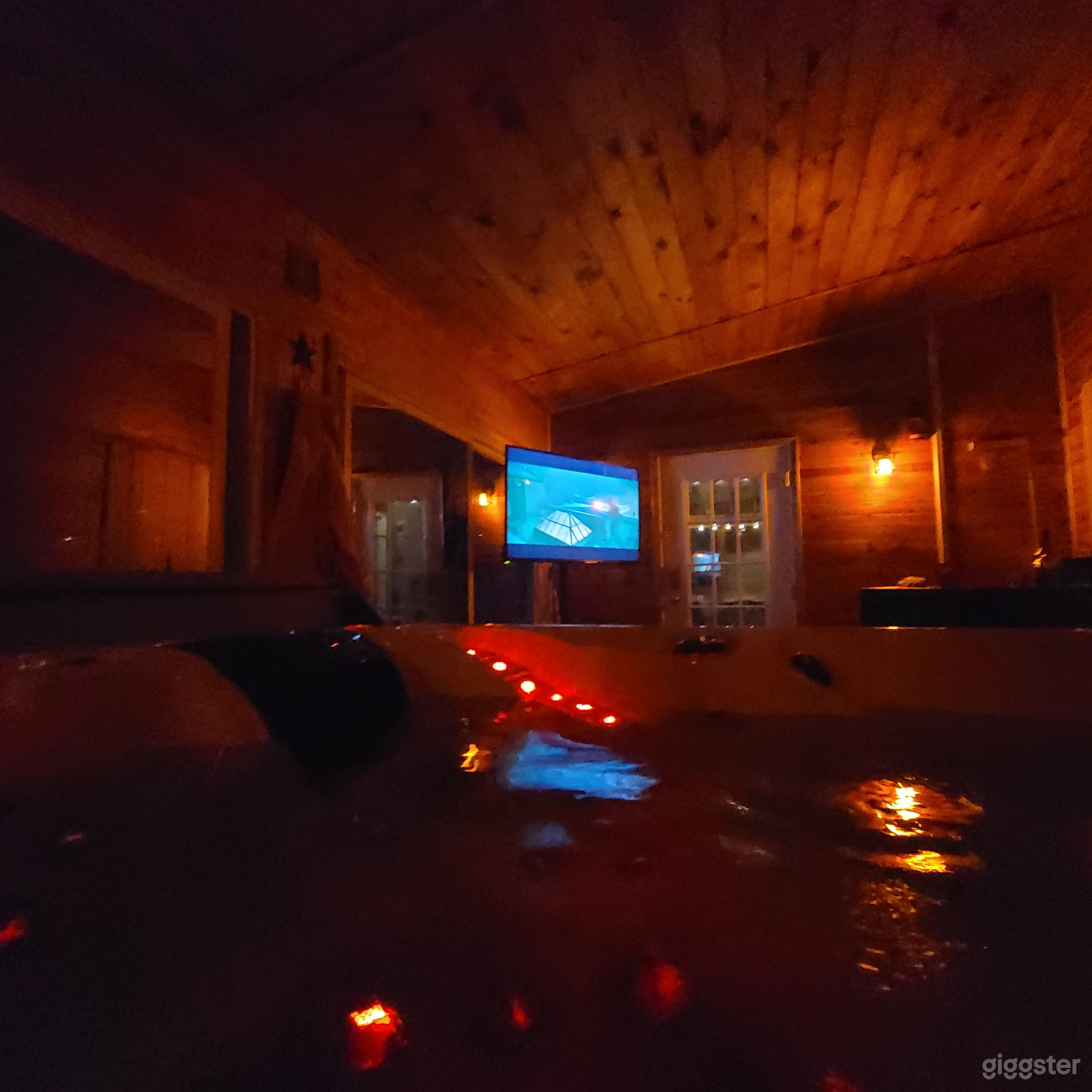 Sunroom with indoor hottub 