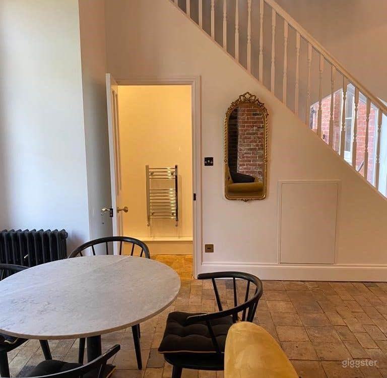  Victorian Manor House Mews 