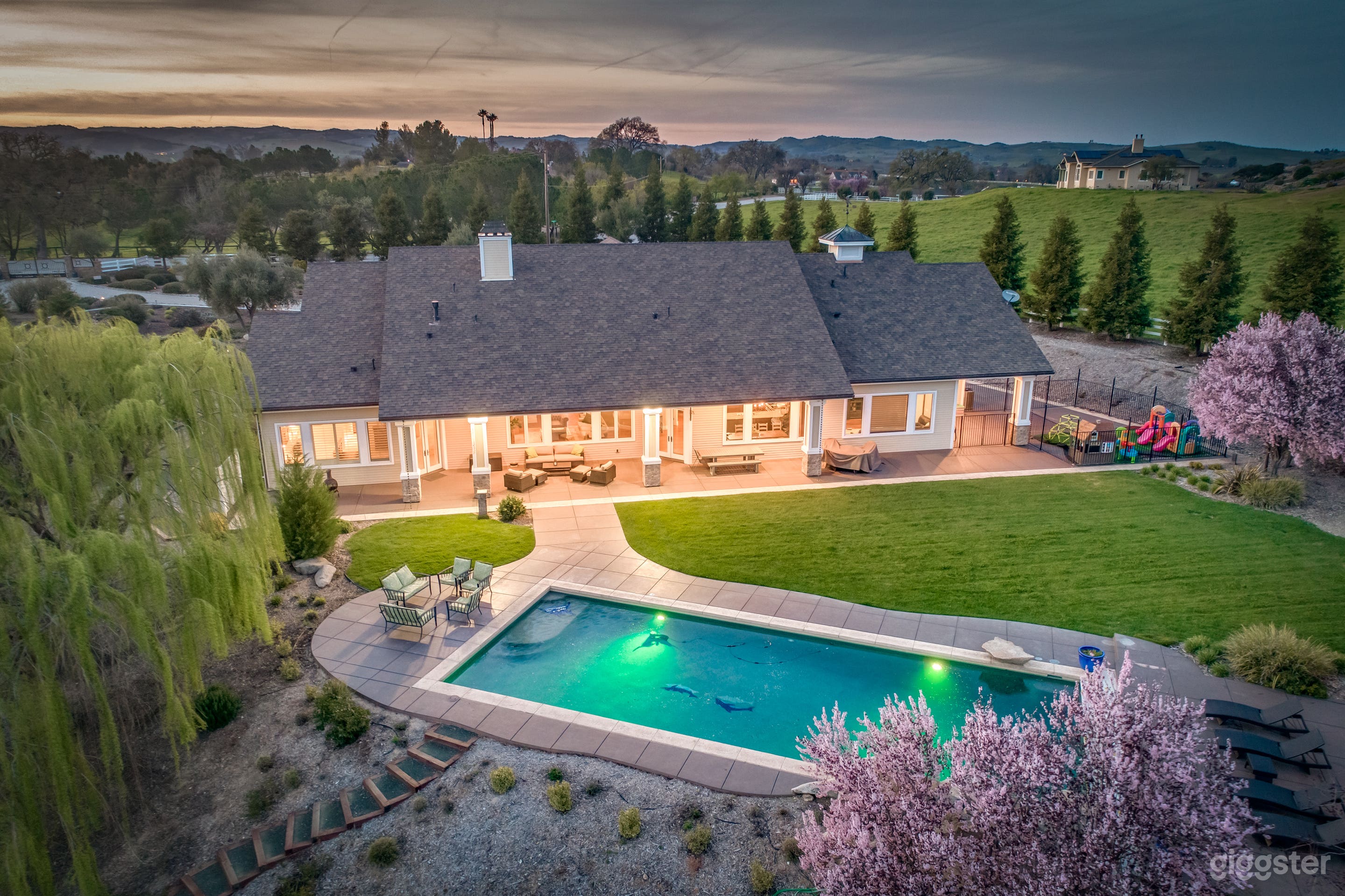 Frontier Farmhouse Photo 1