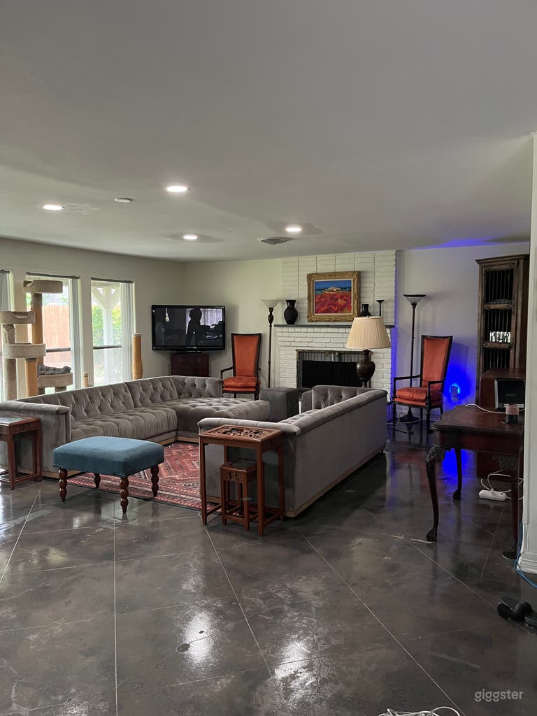  Green & Trees Large Lot & Ranch-style classic interior 