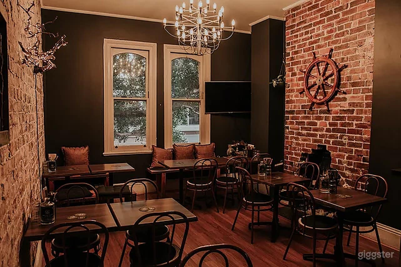 Chimney Room for small Occasion in Sydney Photo 1