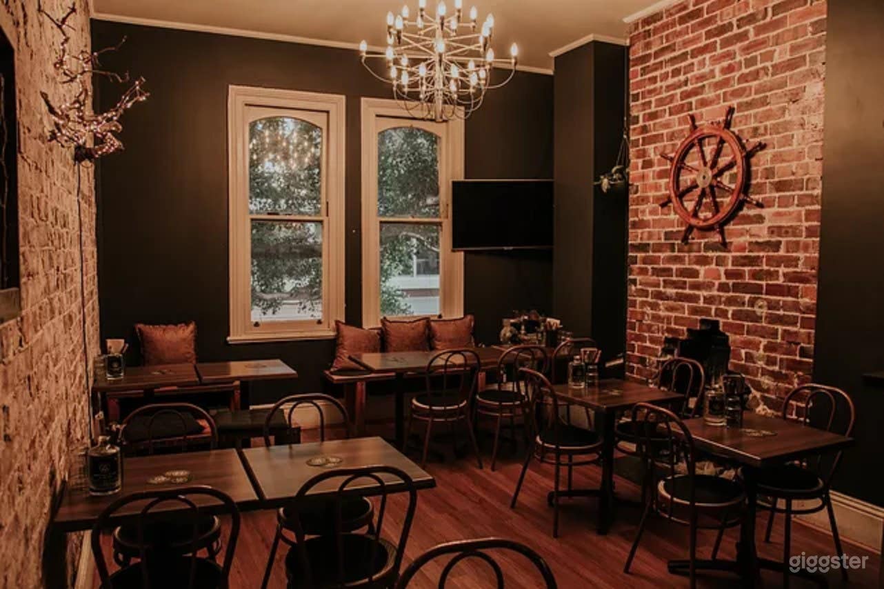 Chimney Room for small Occasion in Sydney Photo 2